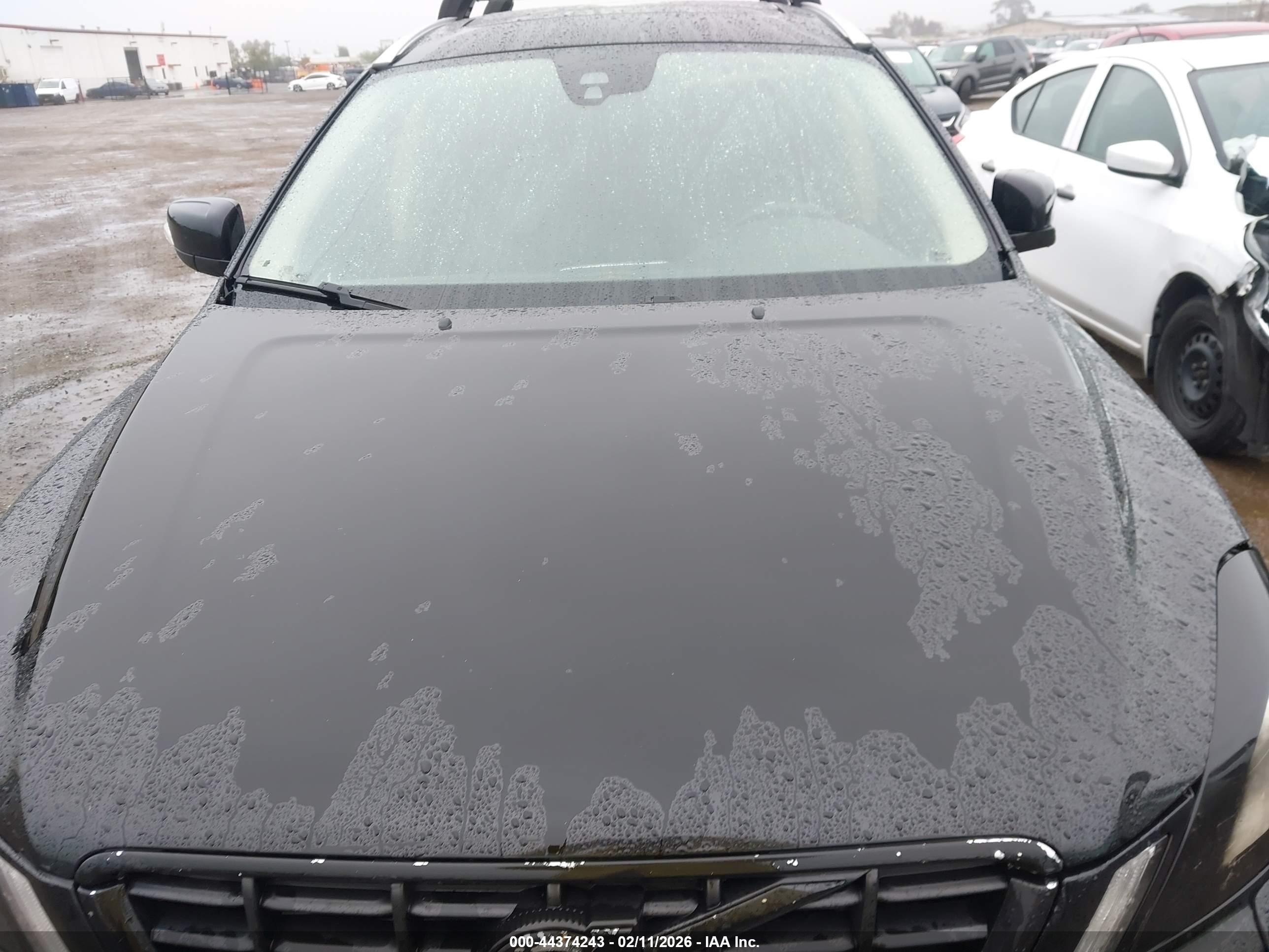 VOLVO XC60 image 10