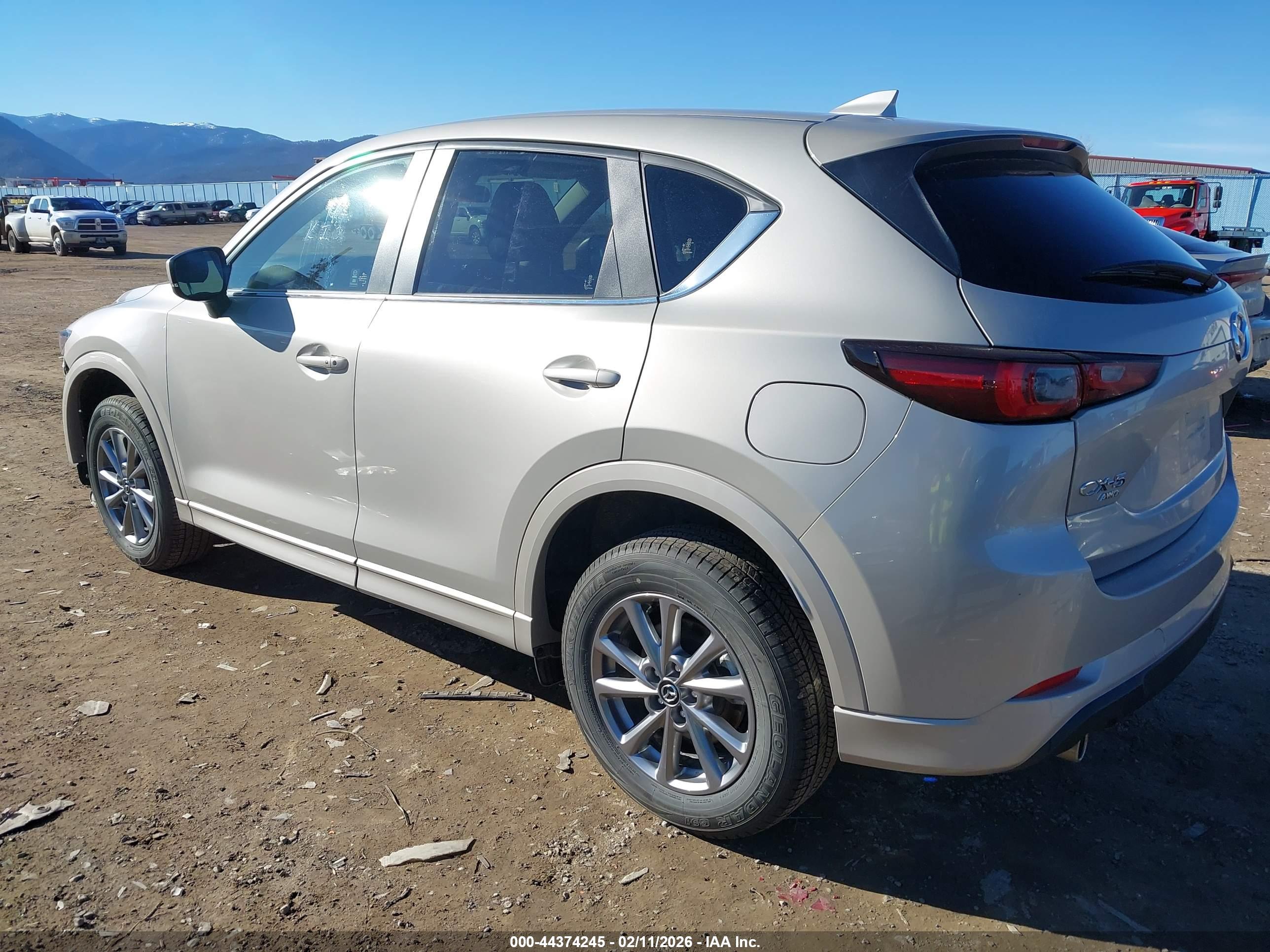 MAZDA CX-5 image 3
