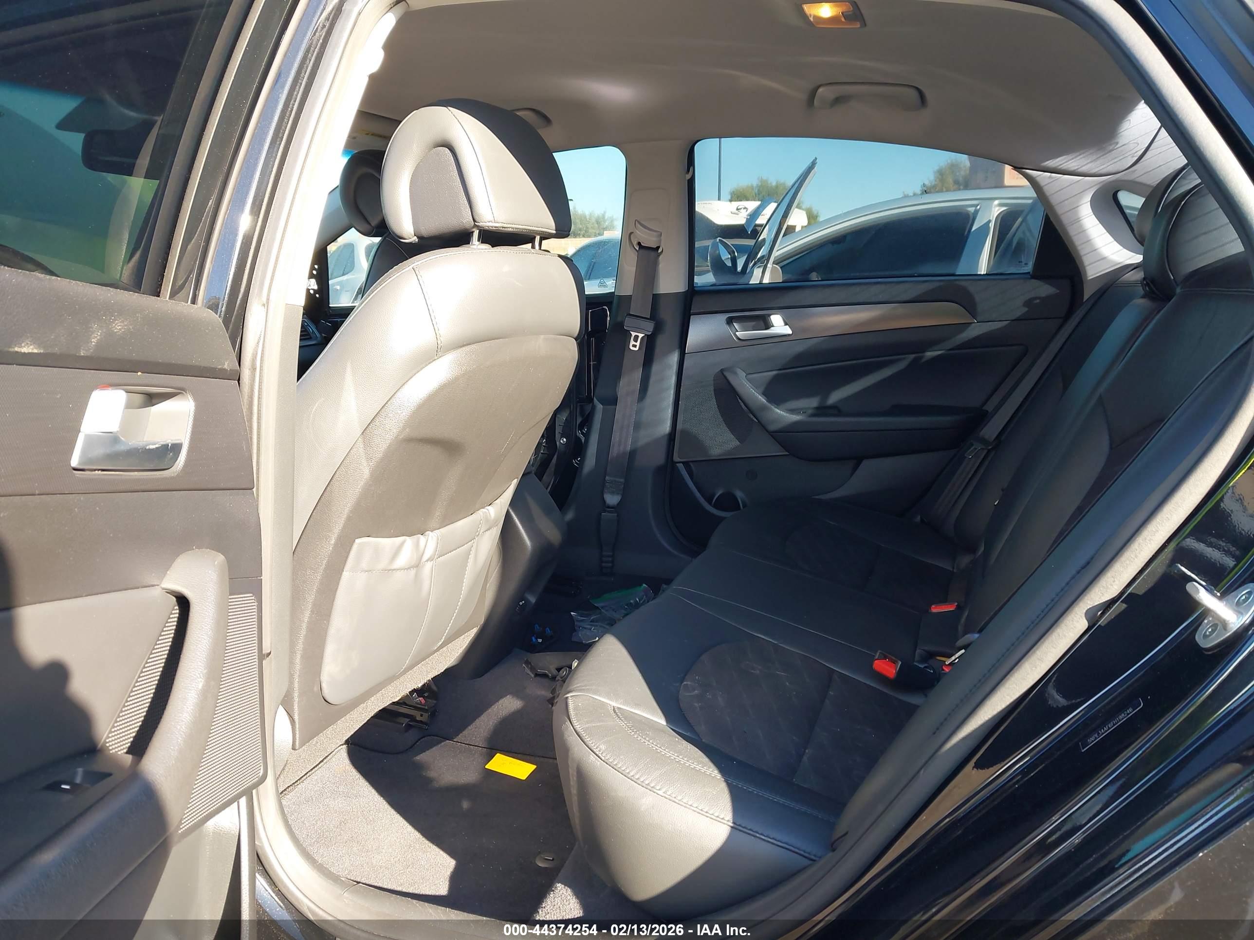 HYUNDAI SONATA image 8