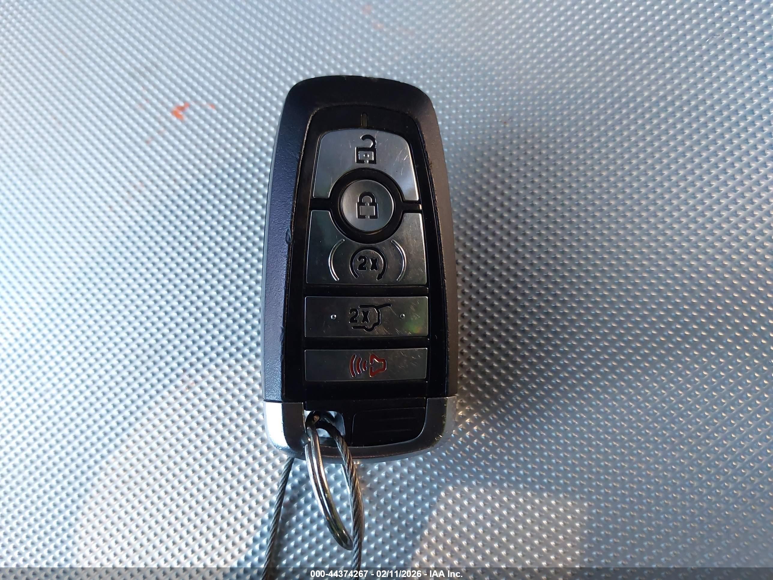 FORD EXPLORER image 11