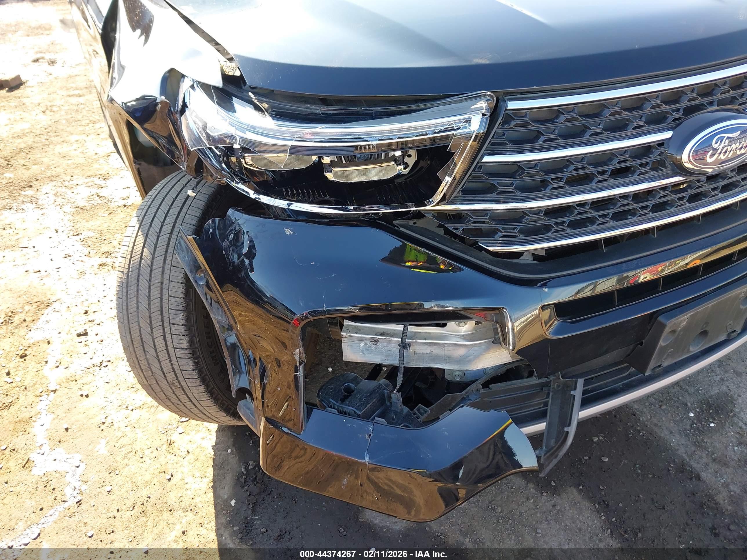 FORD EXPLORER image 6