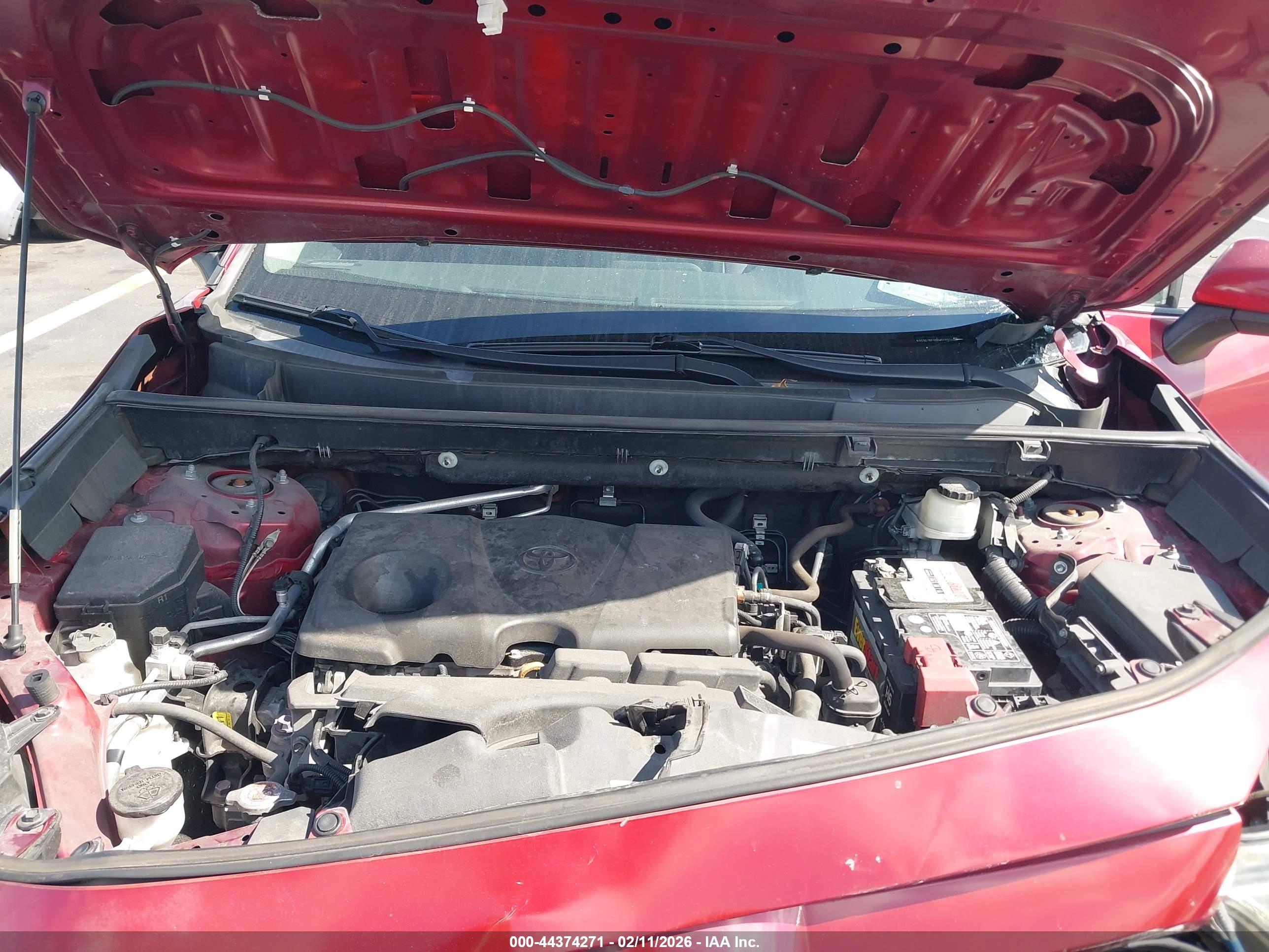 TOYOTA RAV4 image 10