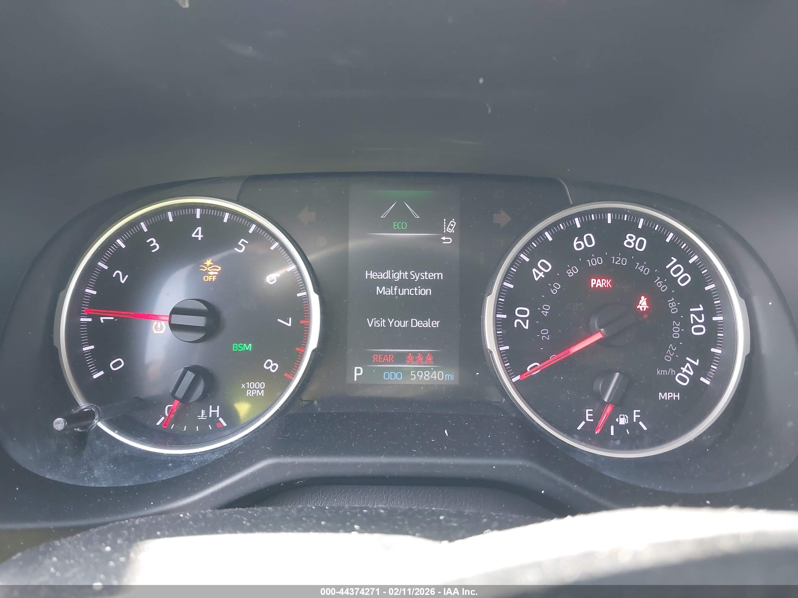TOYOTA RAV4 image 7