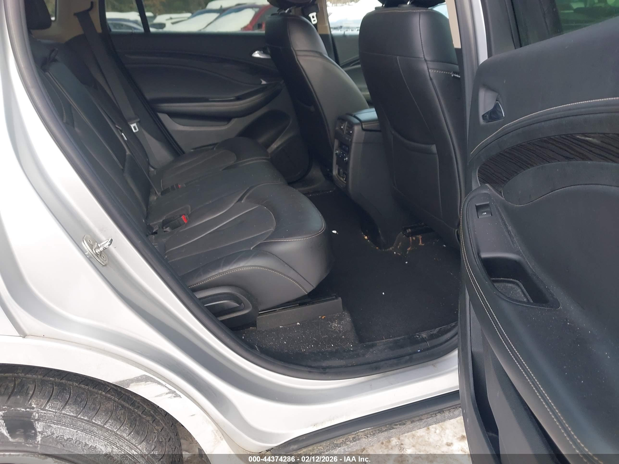BUICK ENVISION image 8
