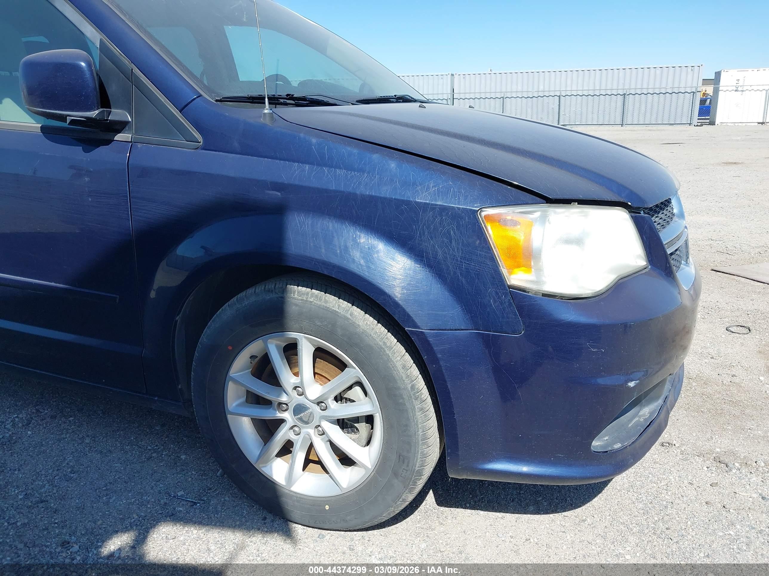 DODGE GRAND image 6
