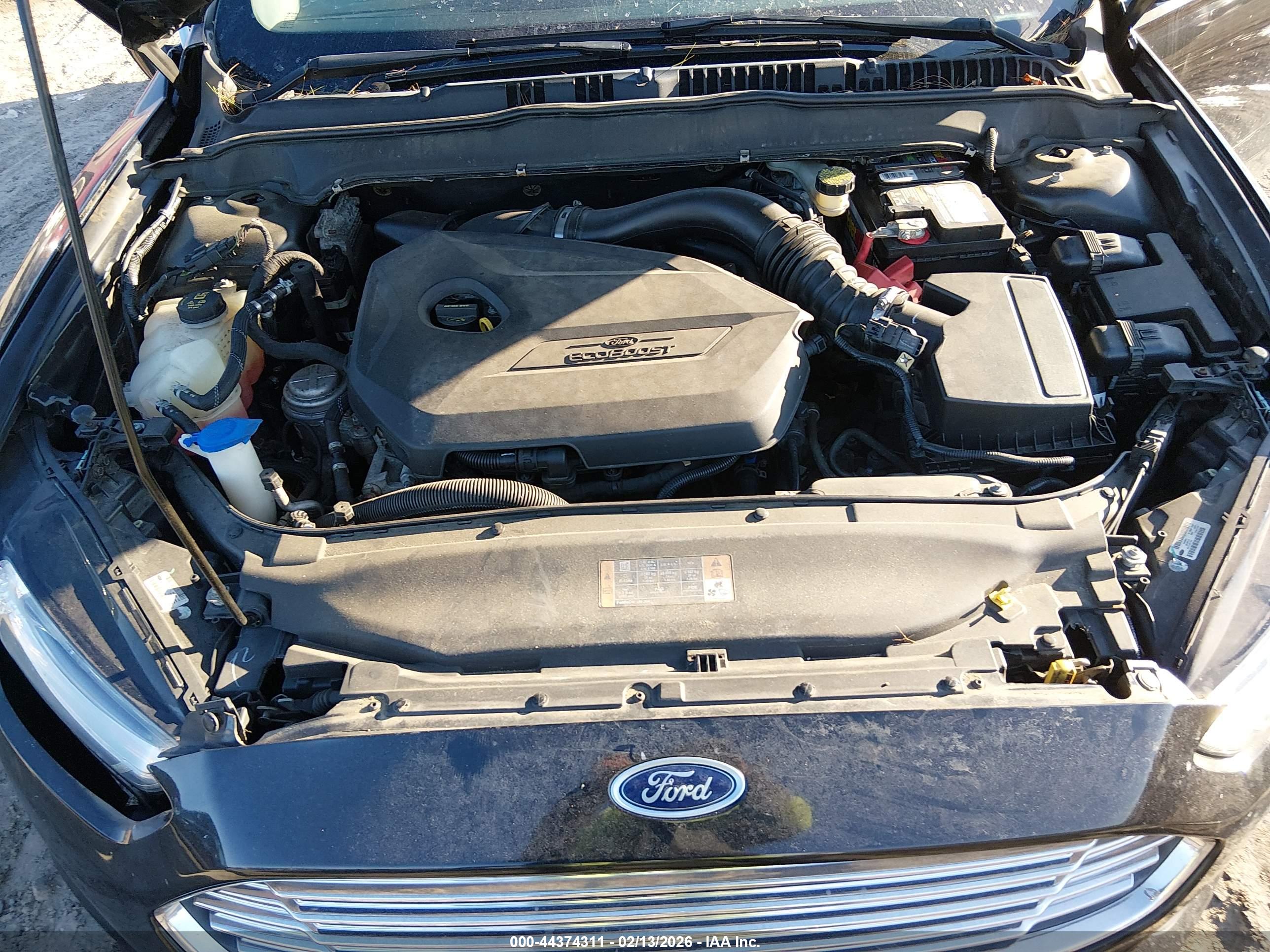 FORD FUSION image 10