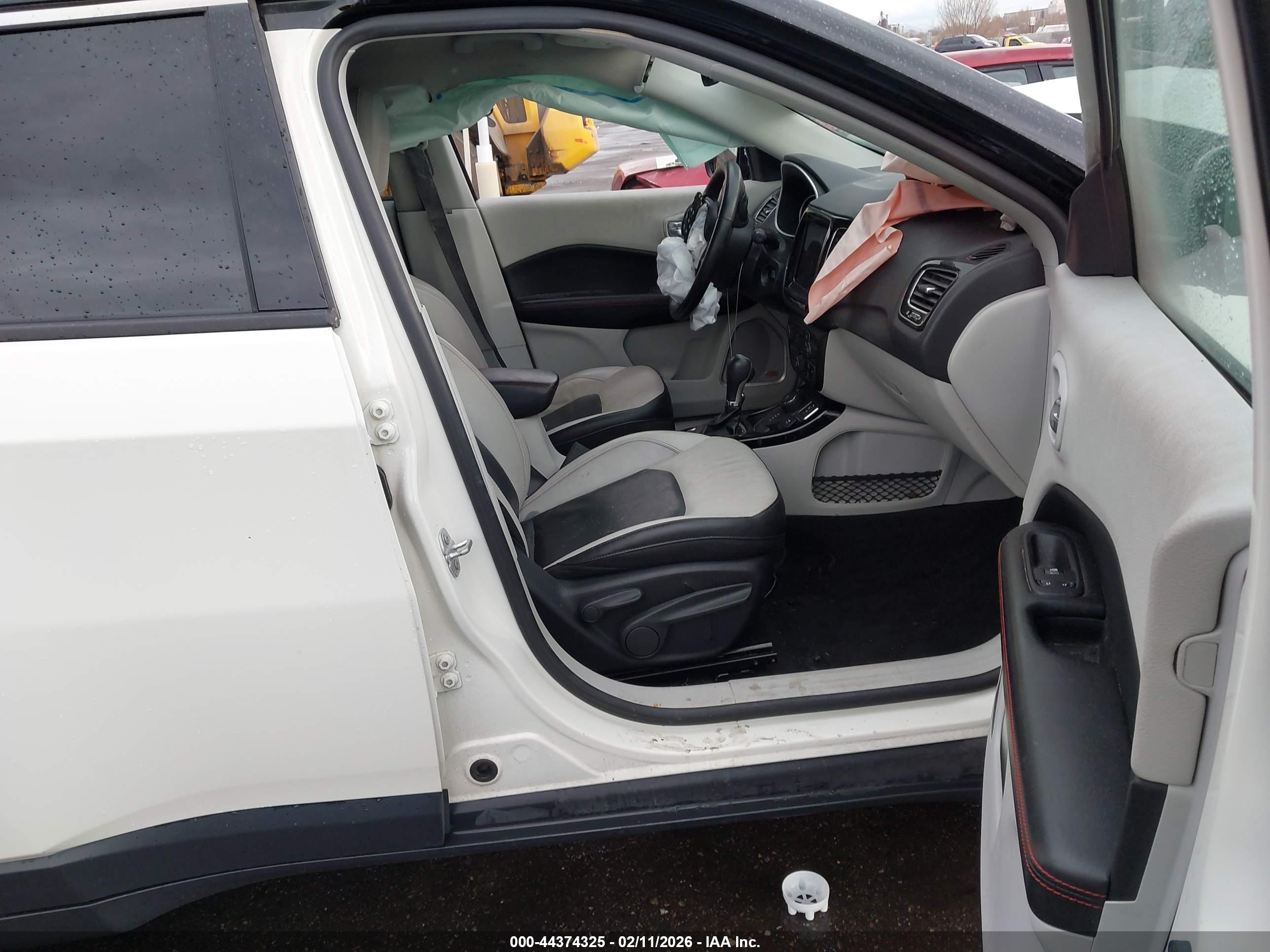 JEEP COMPASS image 5