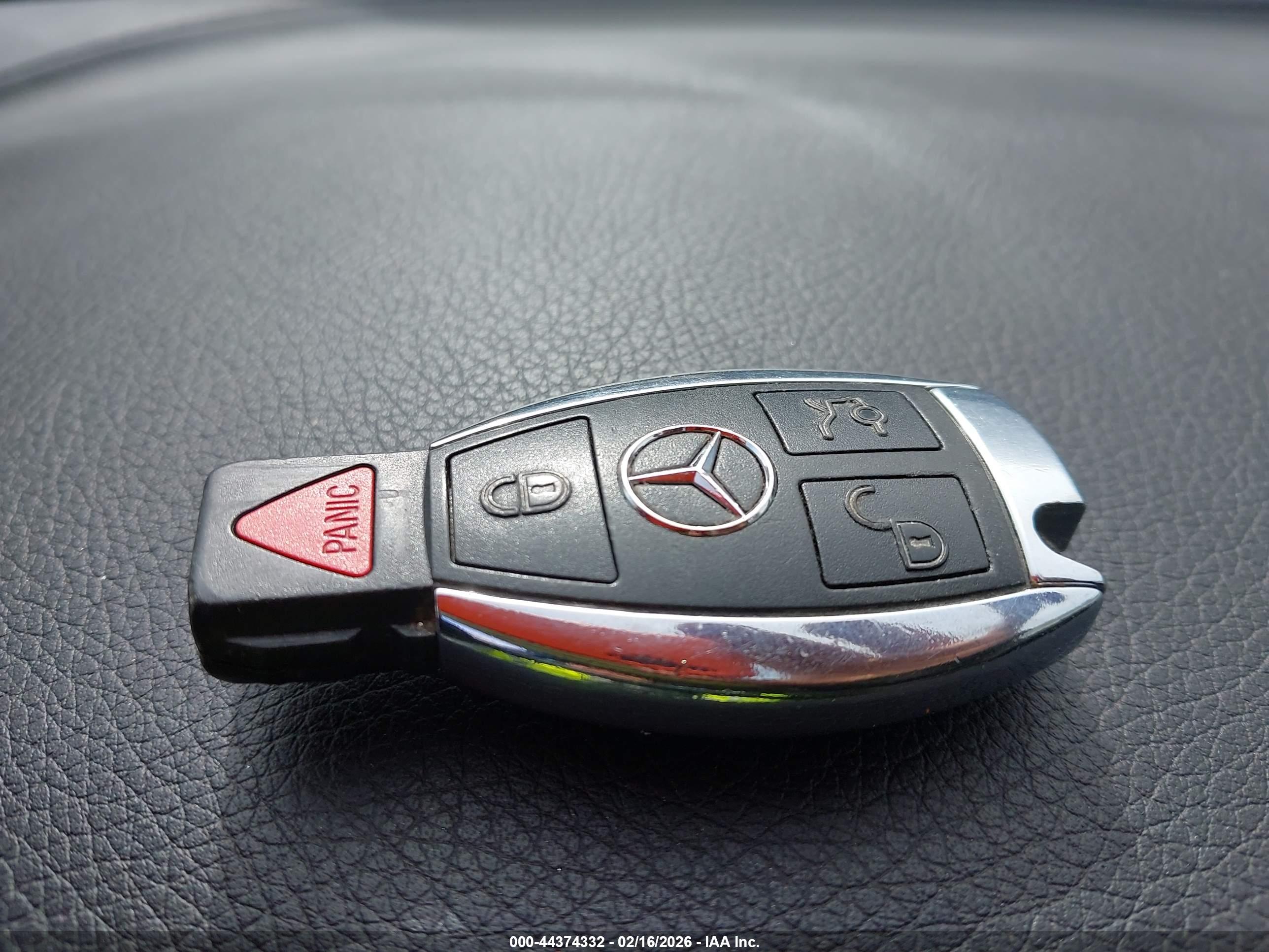 MERCEDES-BENZ C image 11