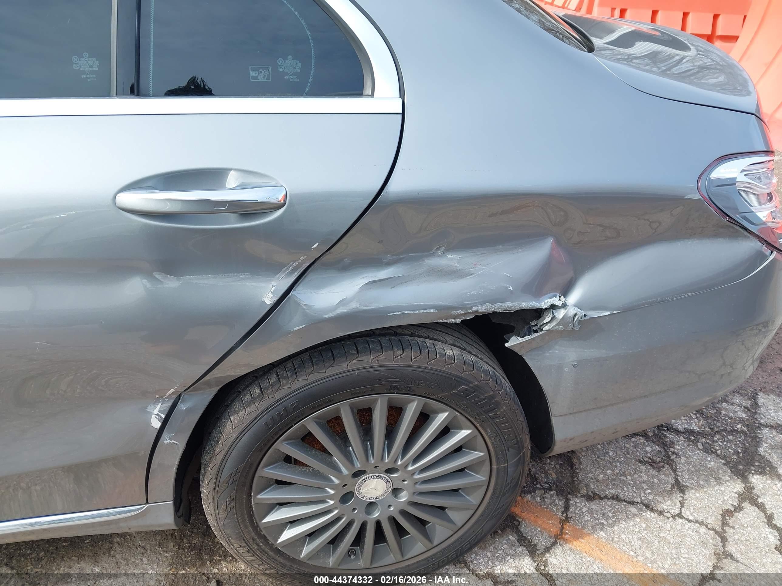 MERCEDES-BENZ C image 6