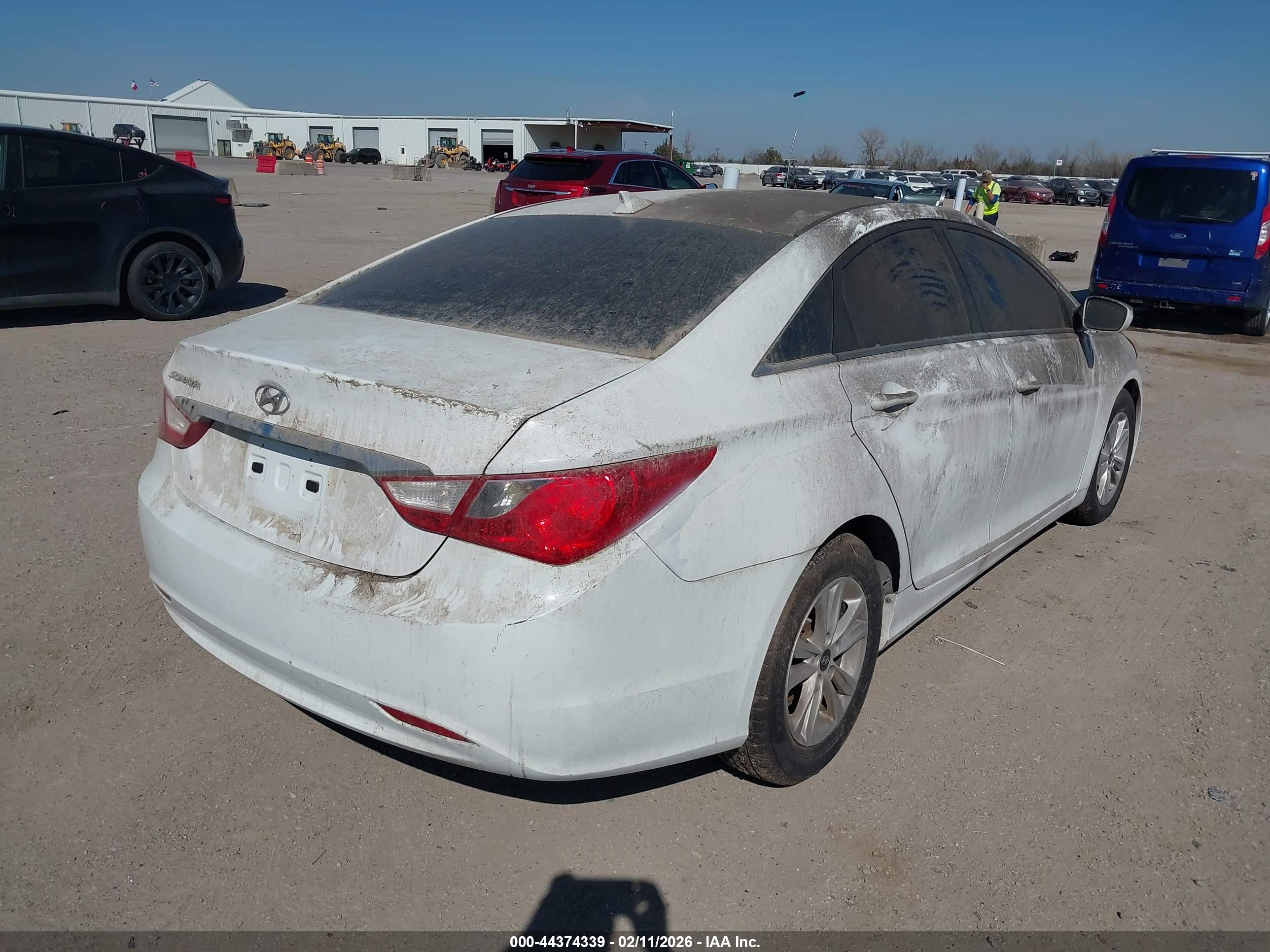HYUNDAI SONATA image 4