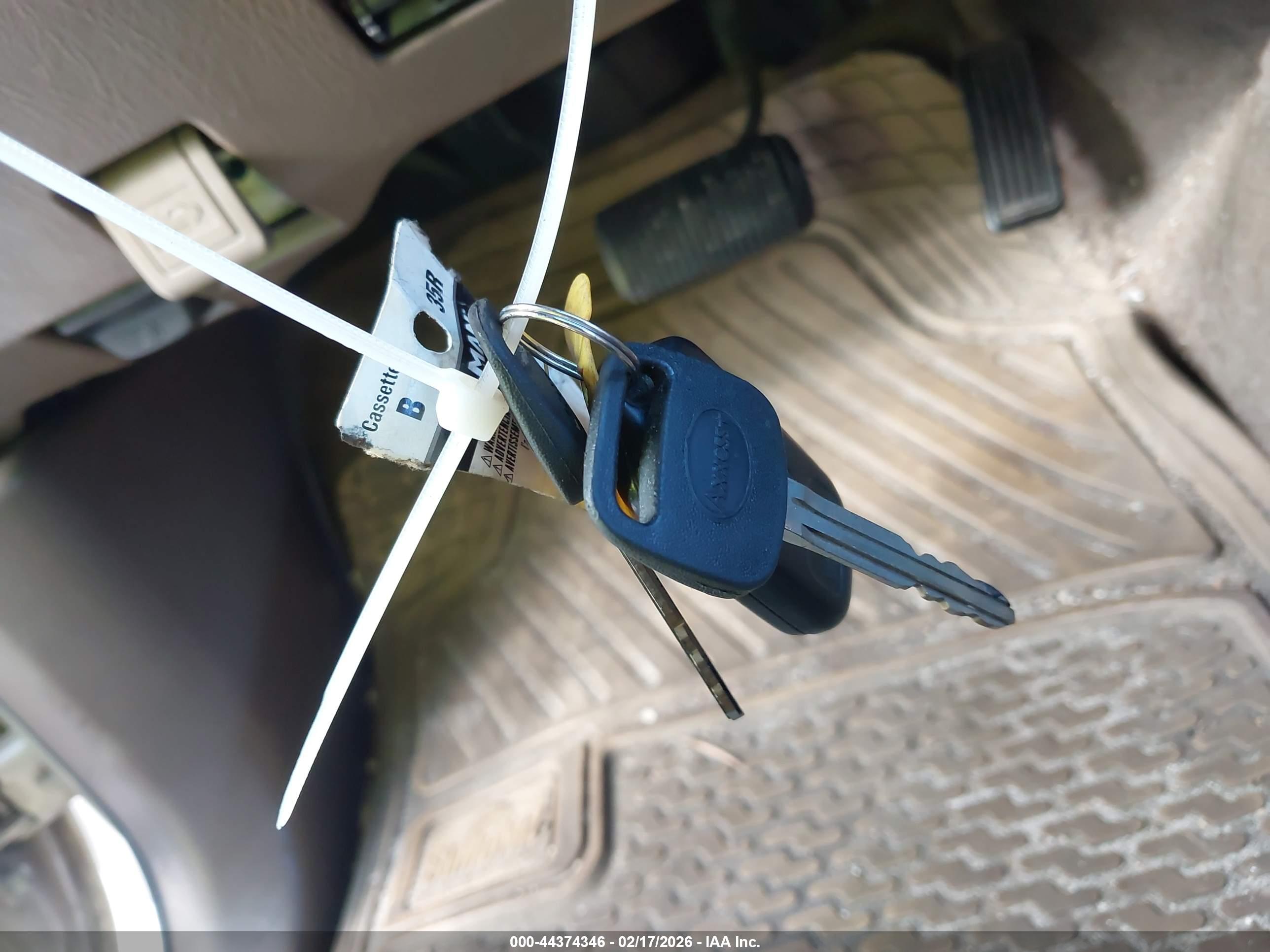 TOYOTA 4RUNNER image 11