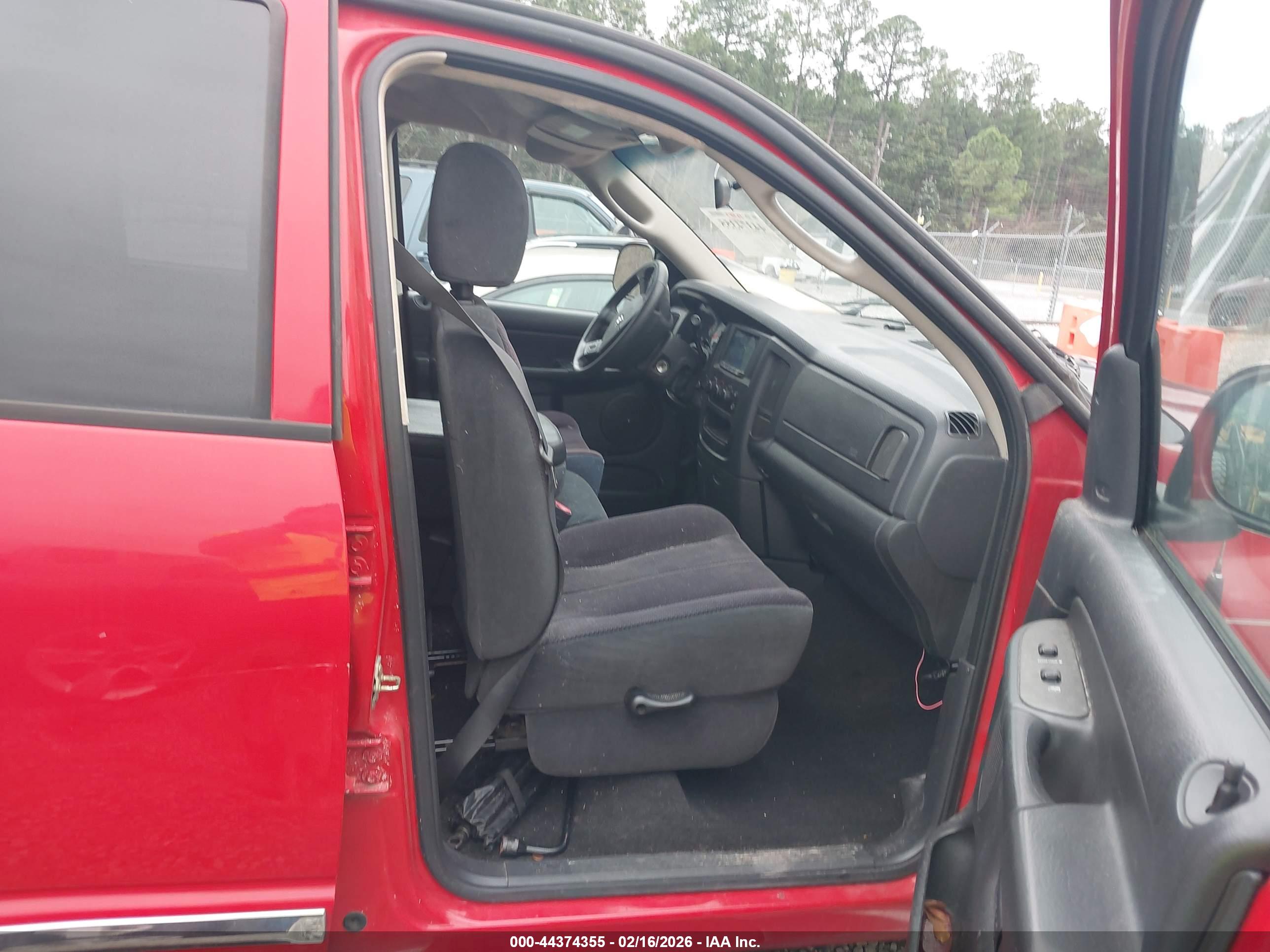 DODGE RAM image 5