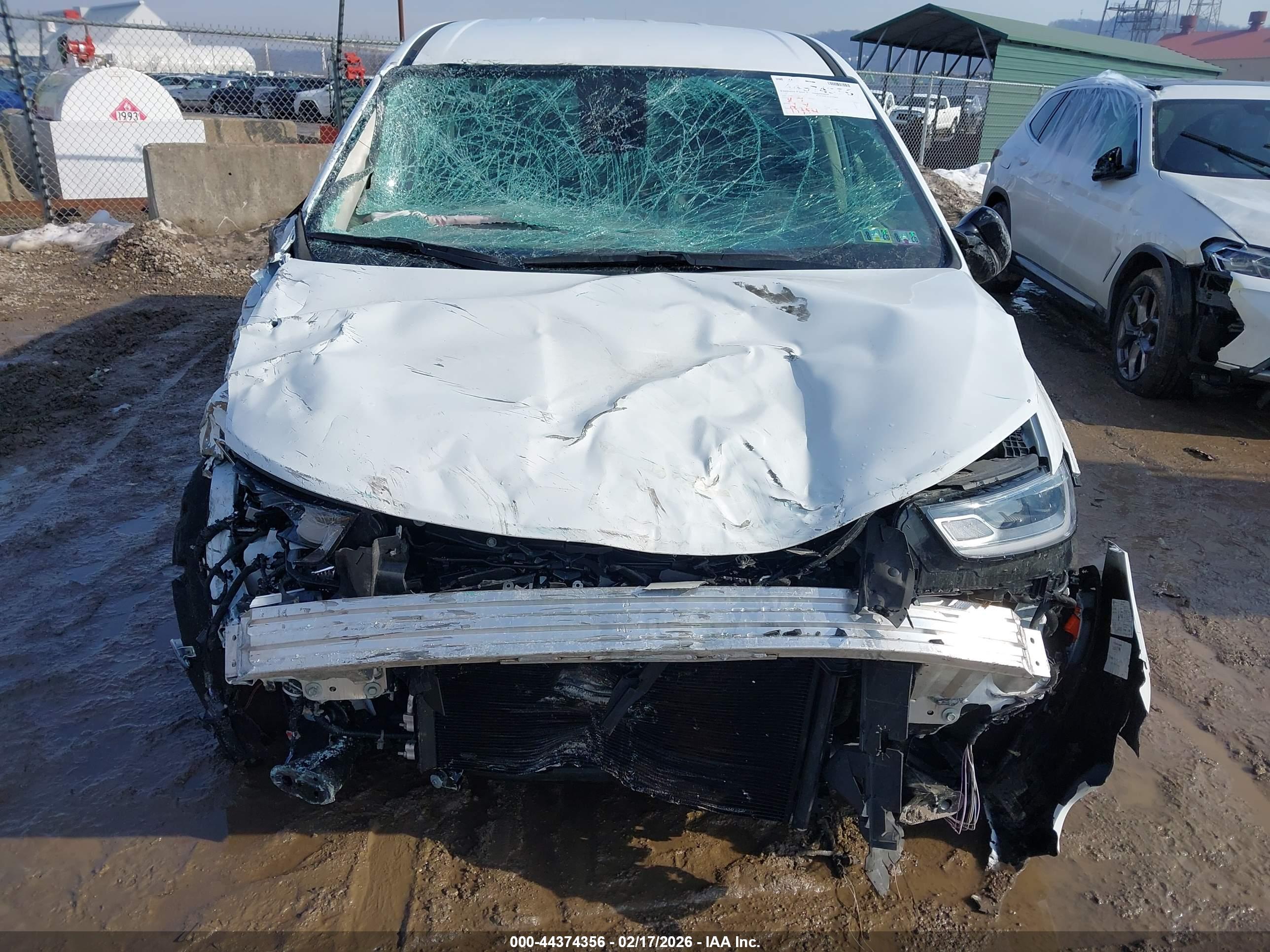 CHRYSLER PACIFICA image 6