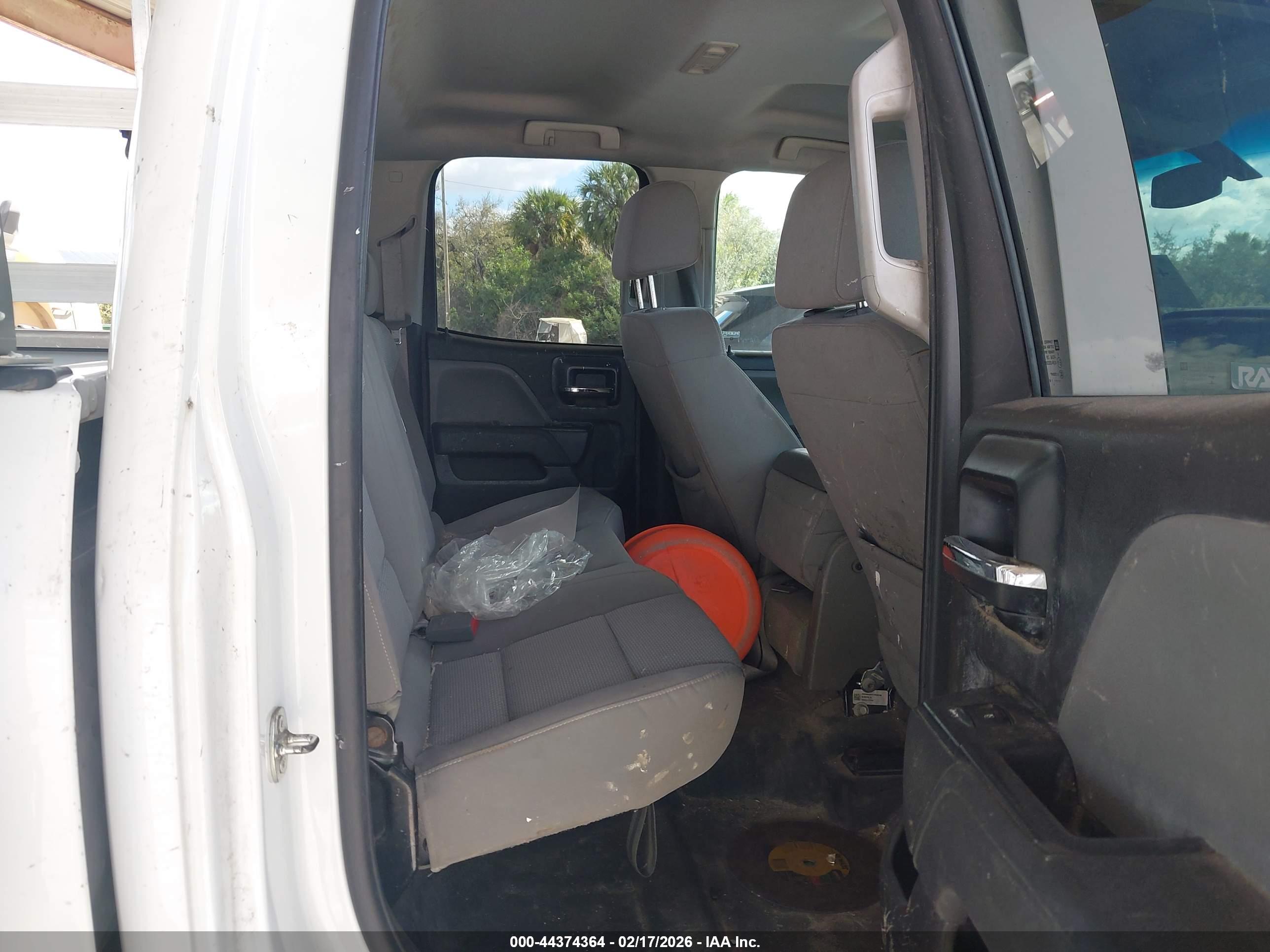 GMC SIERRA image 8