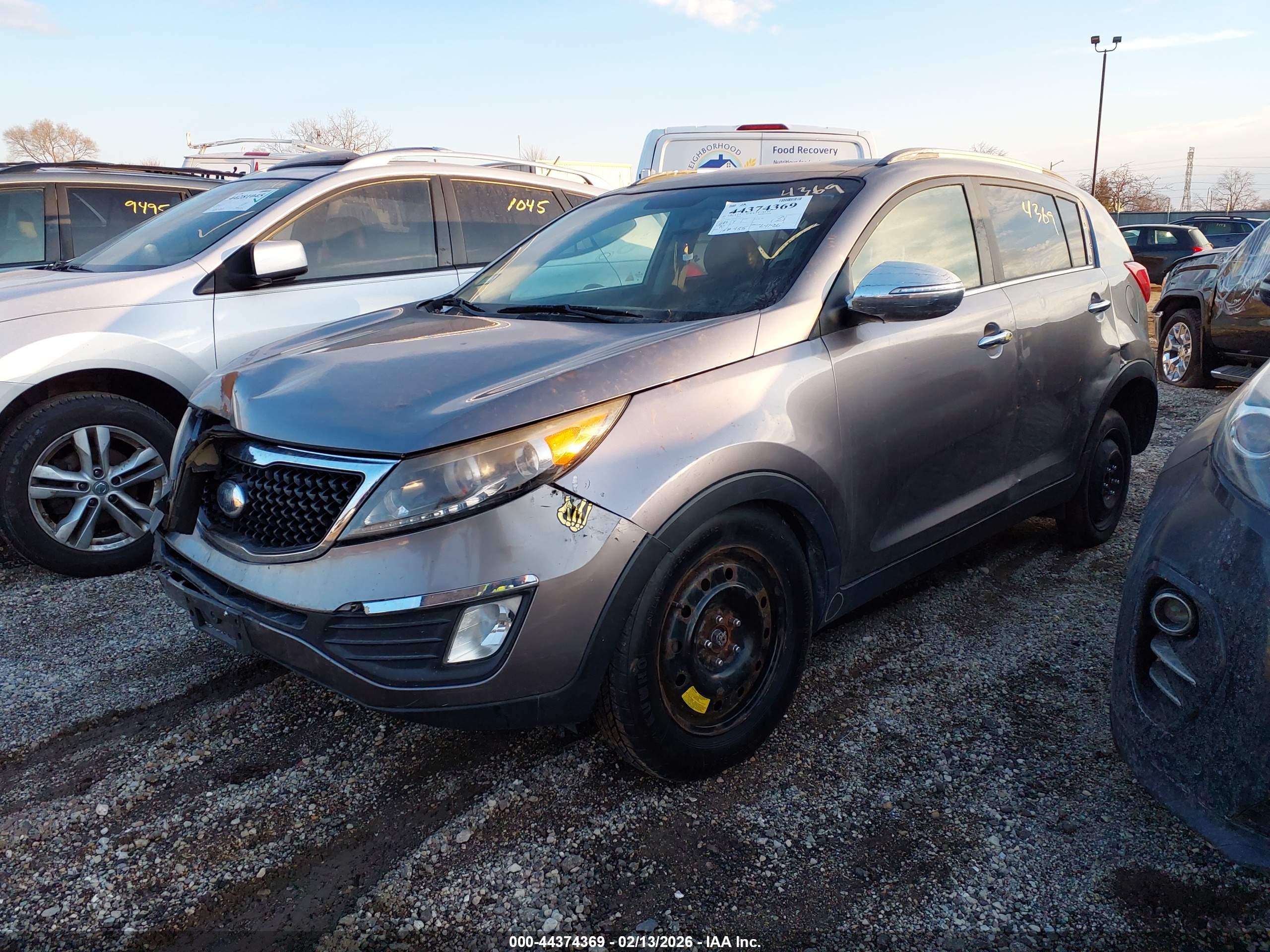KIA SPORTAGE image 2