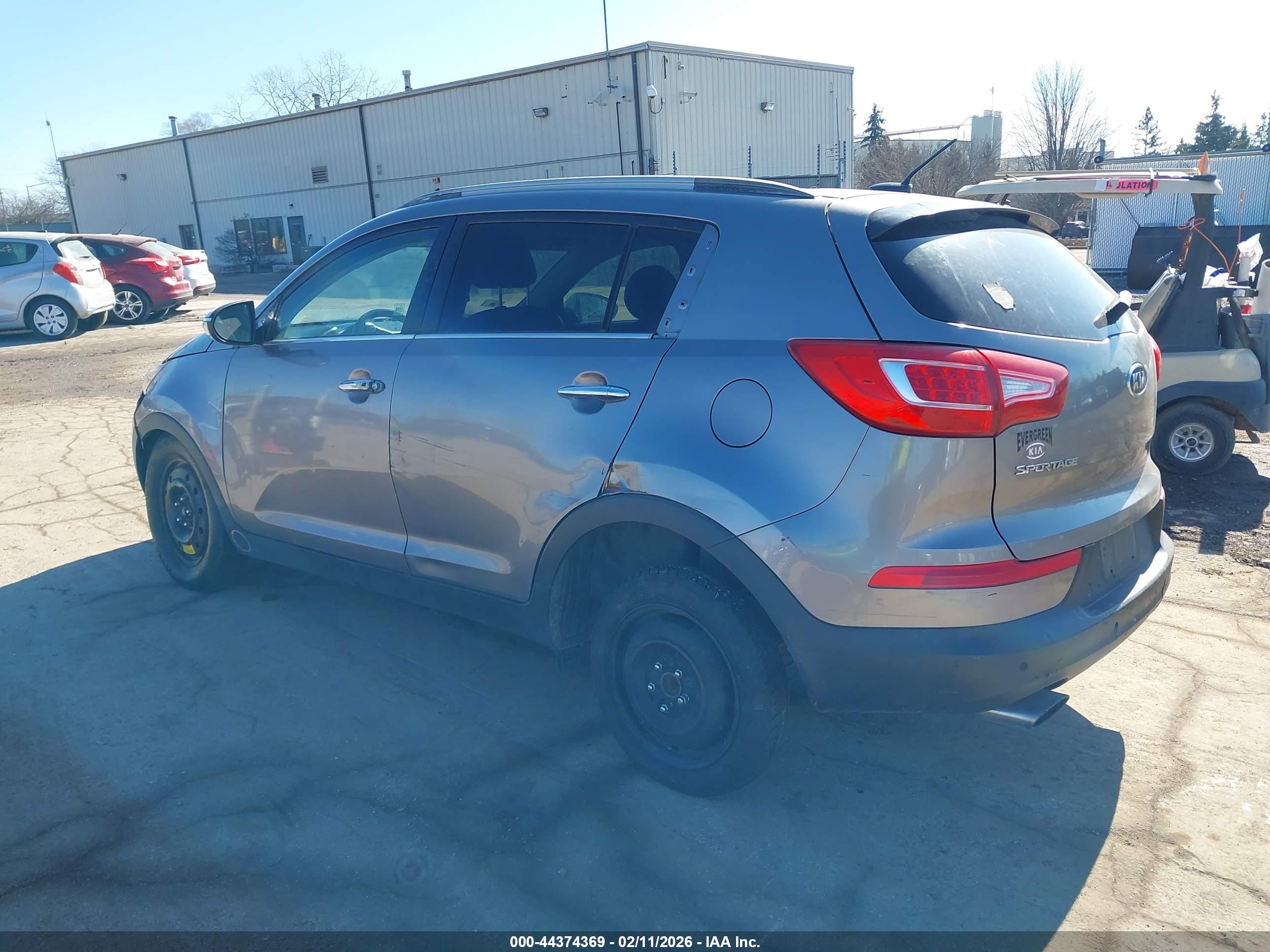 KIA SPORTAGE image 3