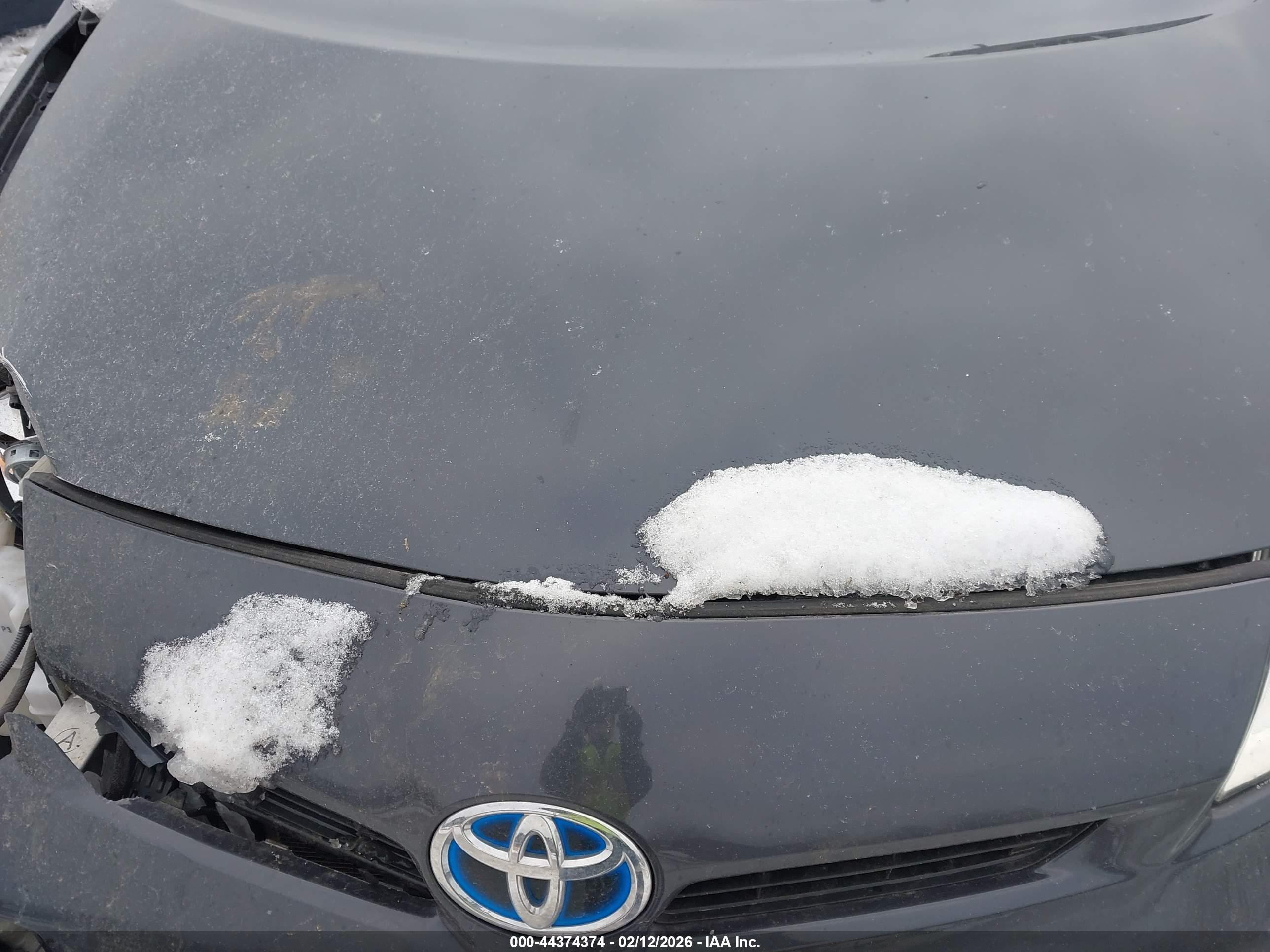 TOYOTA PRIUS image 10