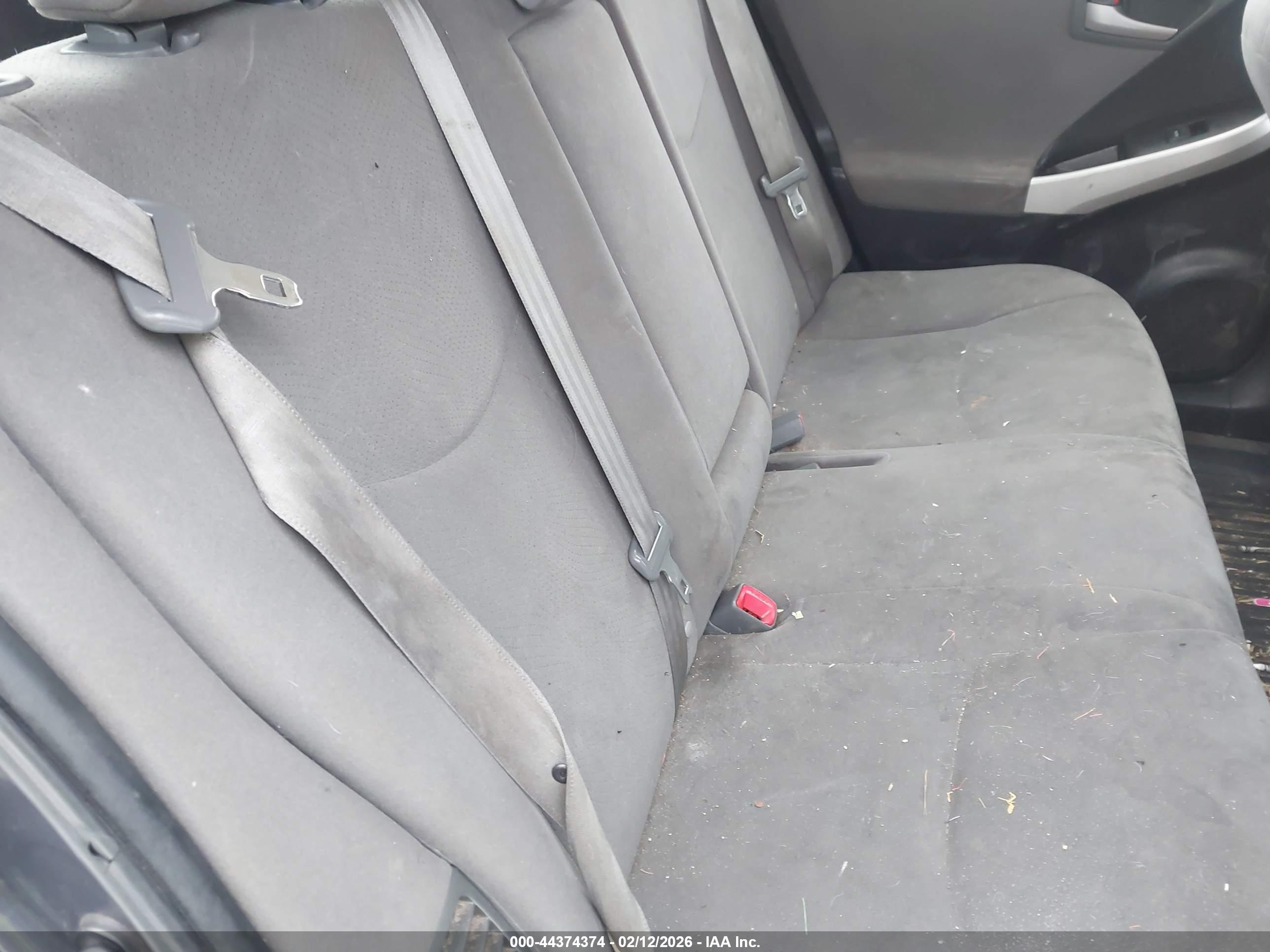 TOYOTA PRIUS image 8
