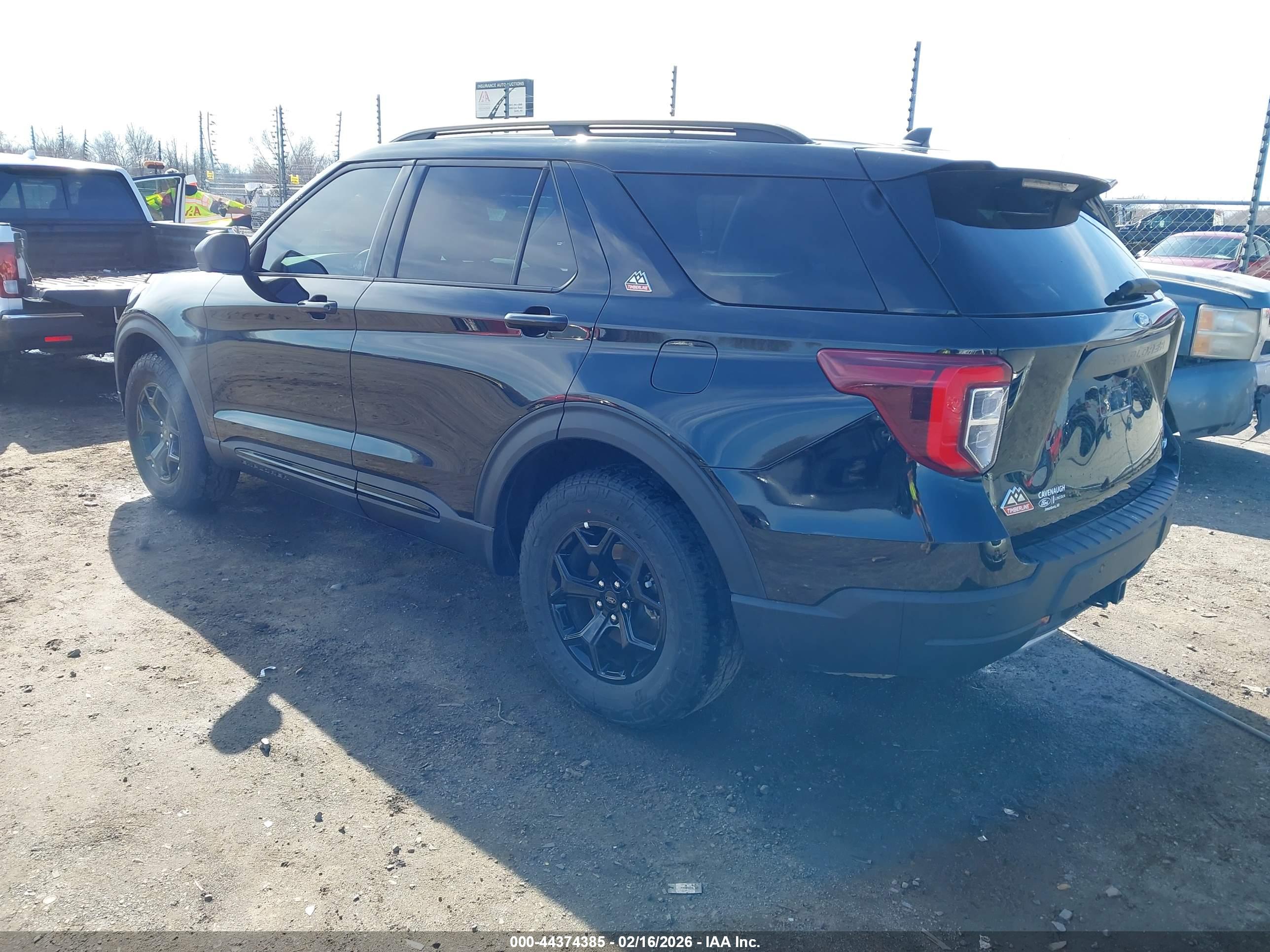 FORD EXPLORER image 3