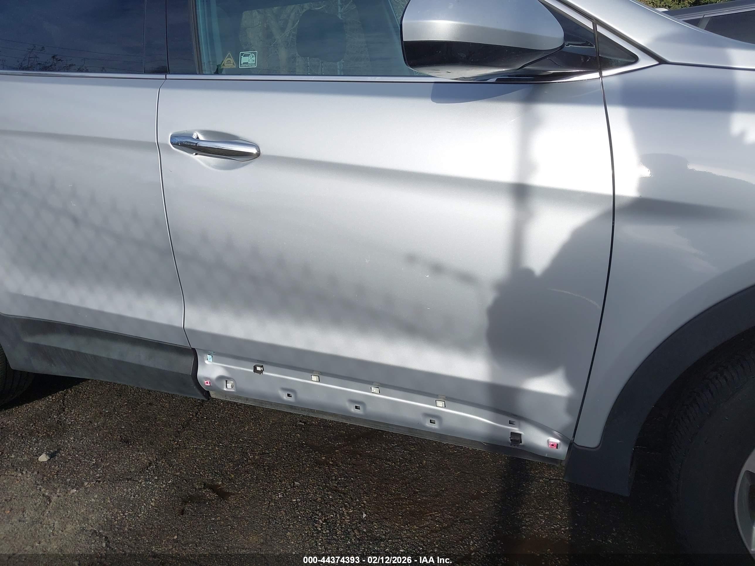 HYUNDAI SANTA image 6