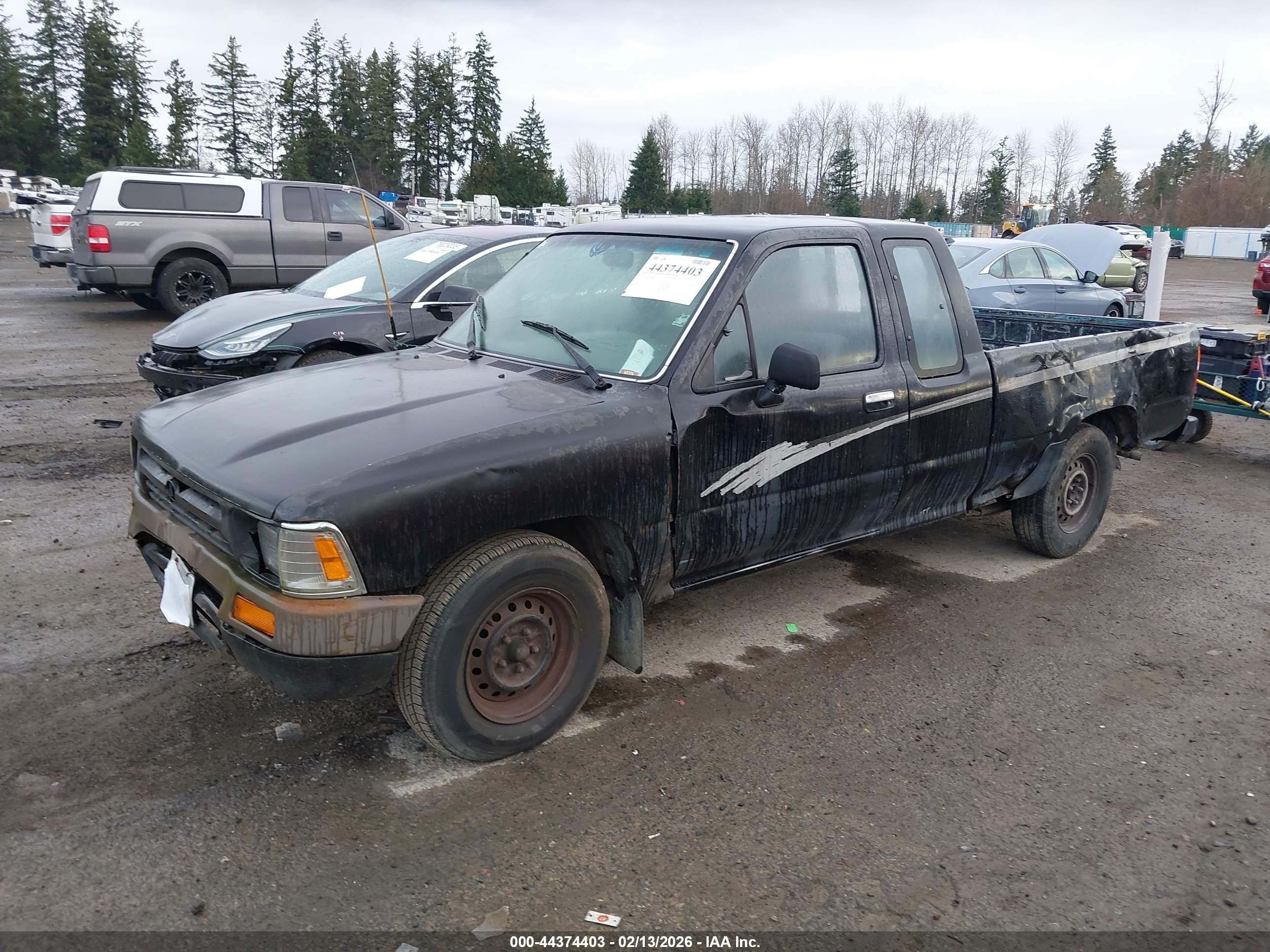 TOYOTA PICKUP image 2