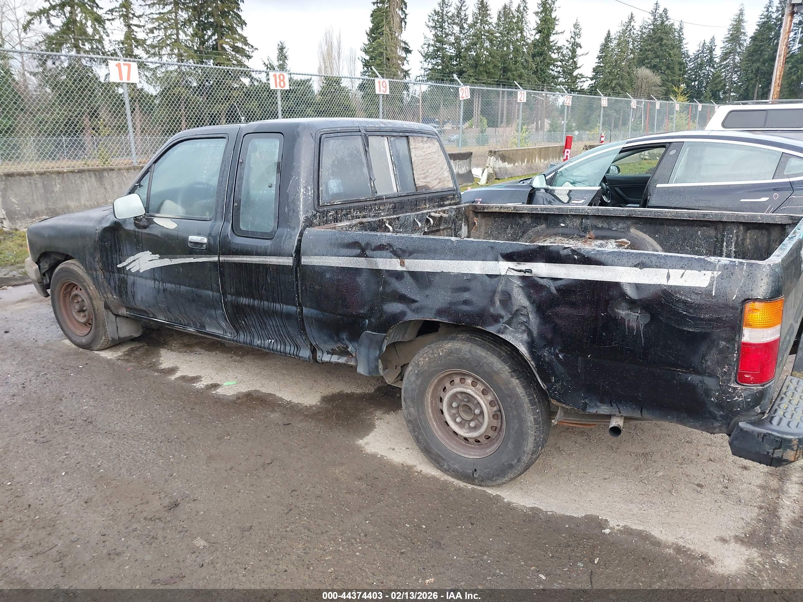 TOYOTA PICKUP image 6