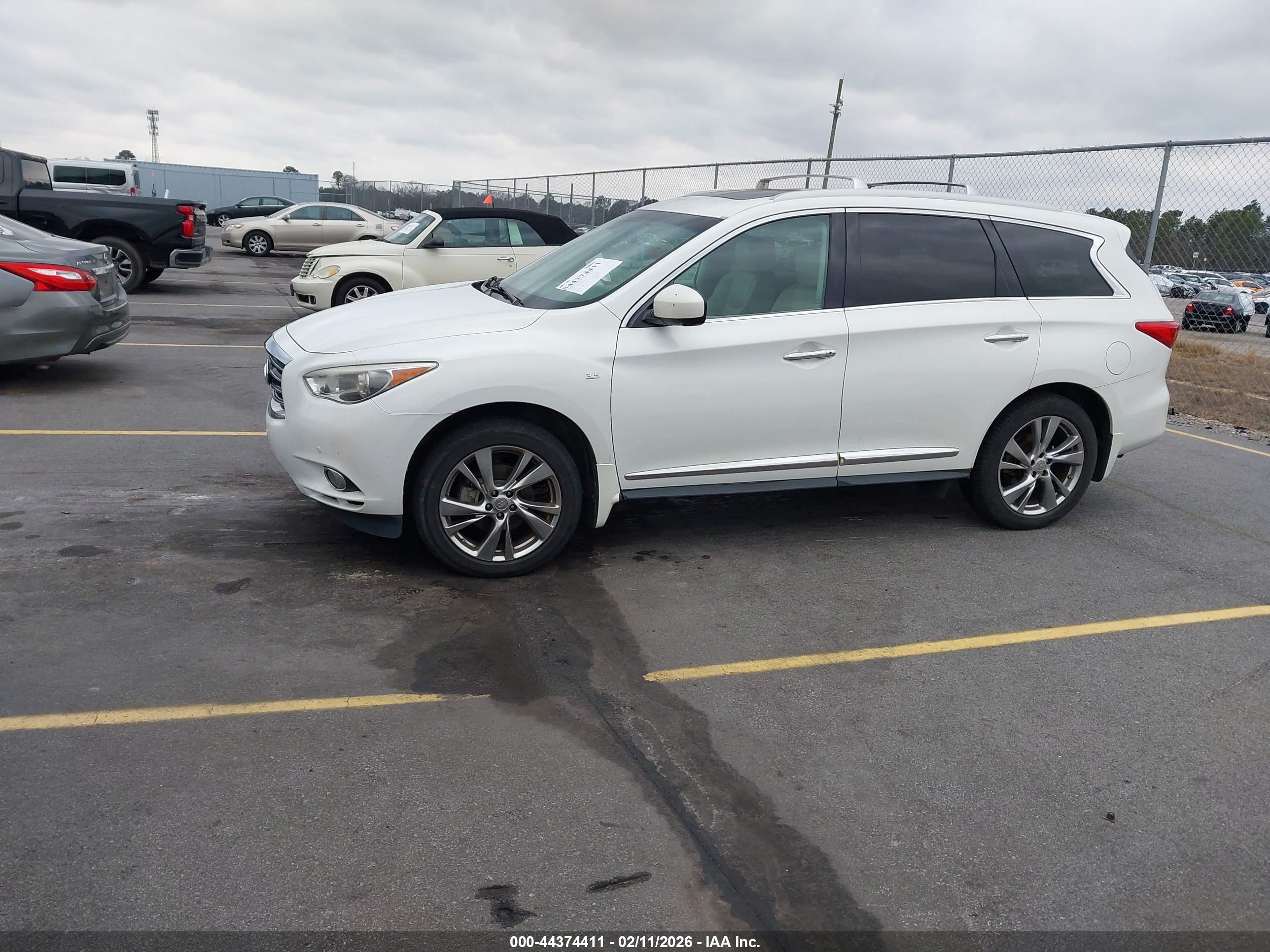 INFINITI QX60 image 2