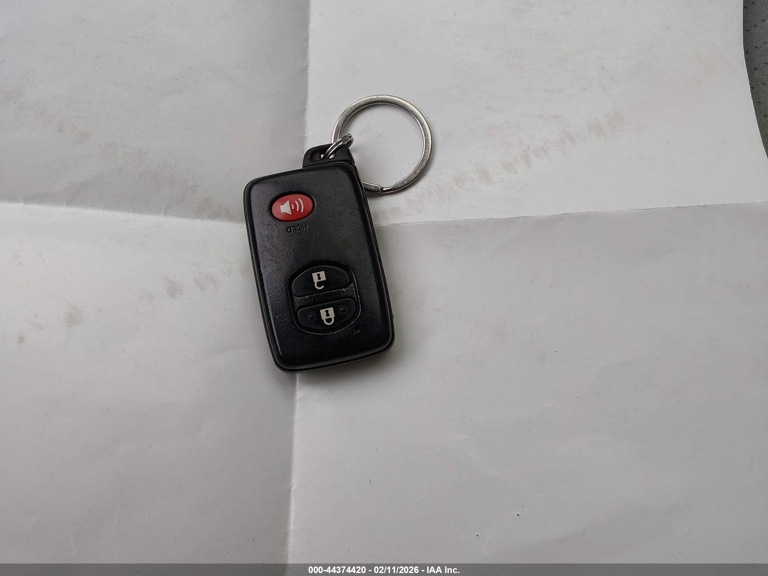 TOYOTA PRIUS image 11