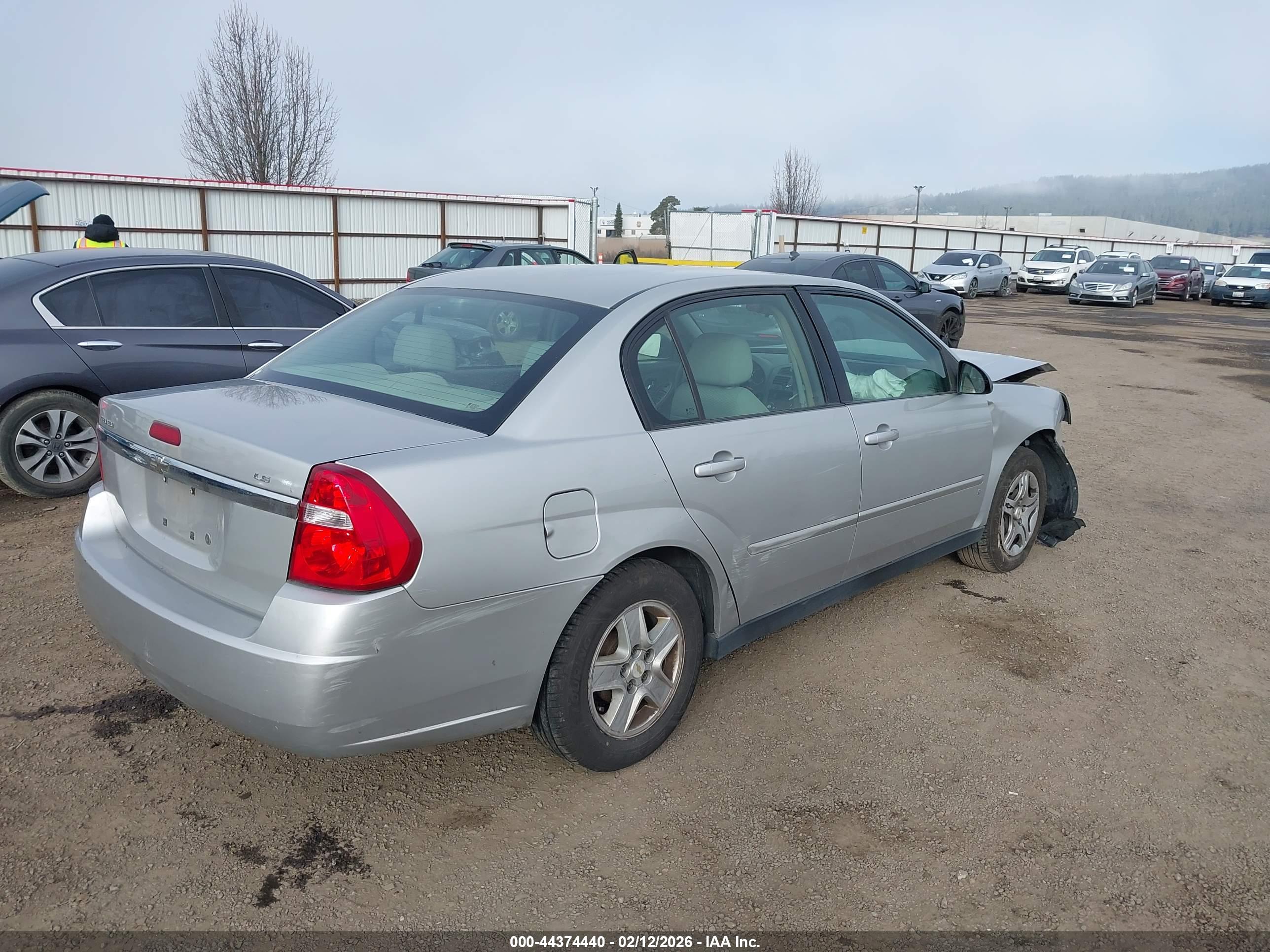 CHEVROLET MALIBU image 4