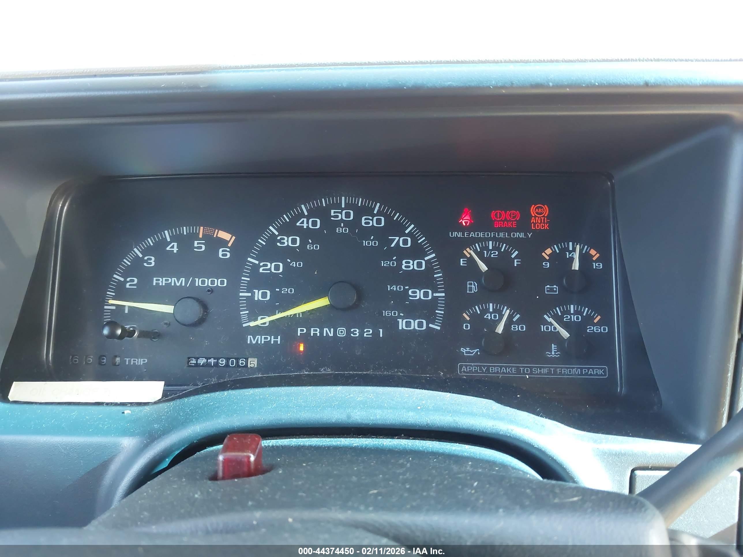 CHEVROLET GMT-400 image 7