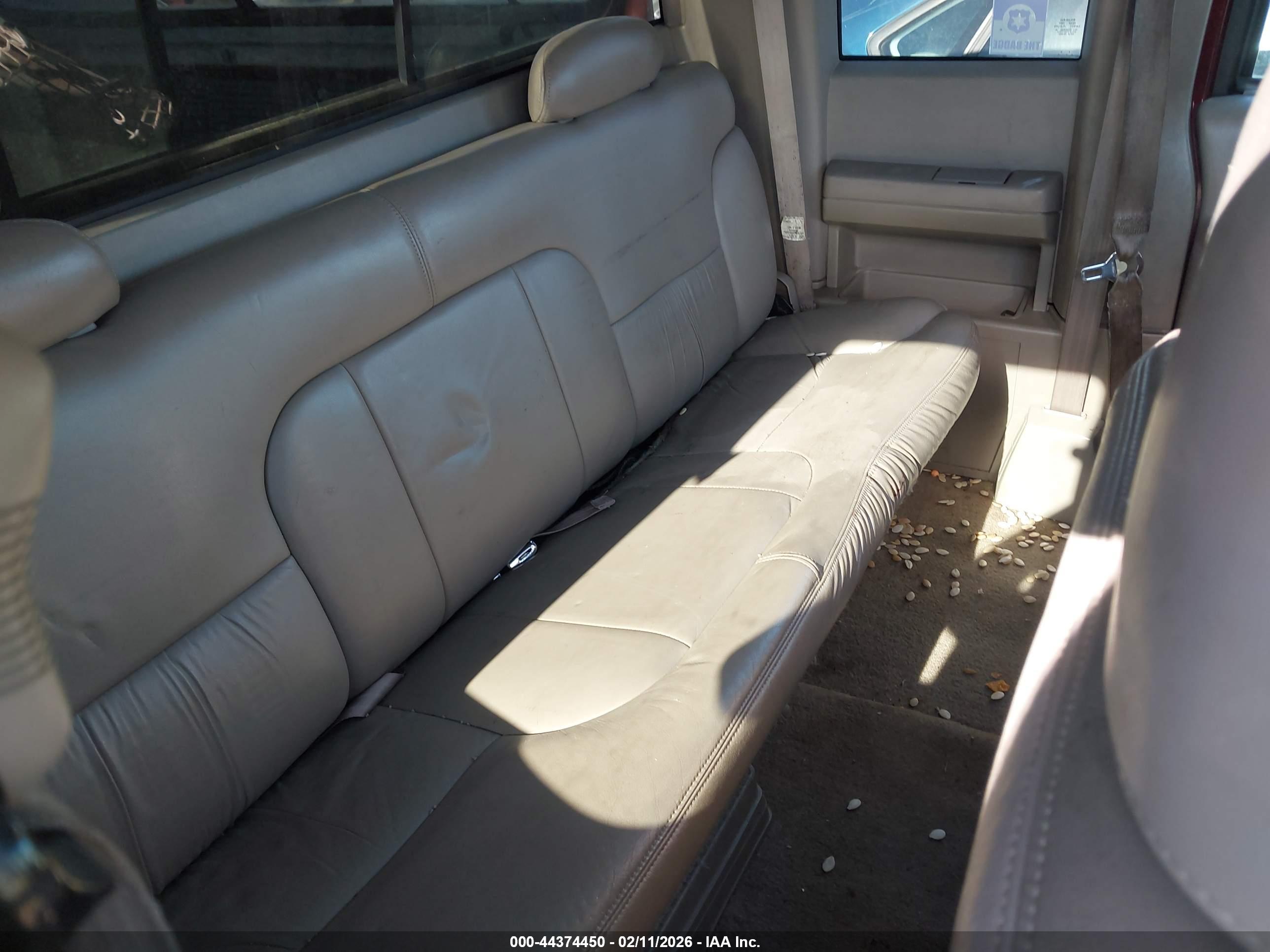 CHEVROLET GMT-400 image 8