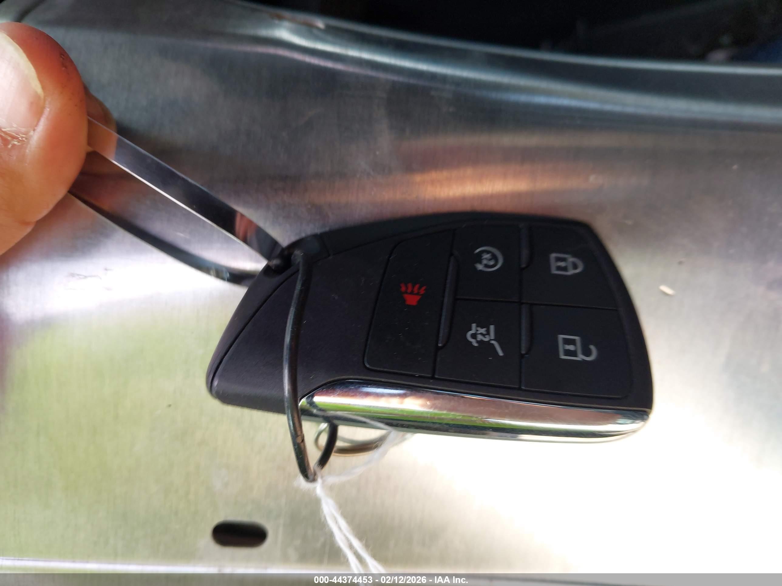 CHEVROLET EQUINOX image 11