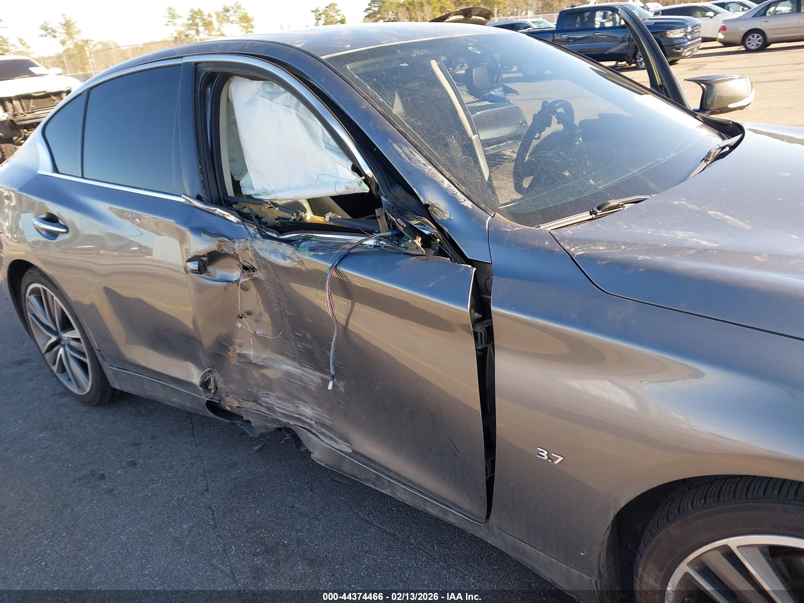 INFINITI Q50 image 6