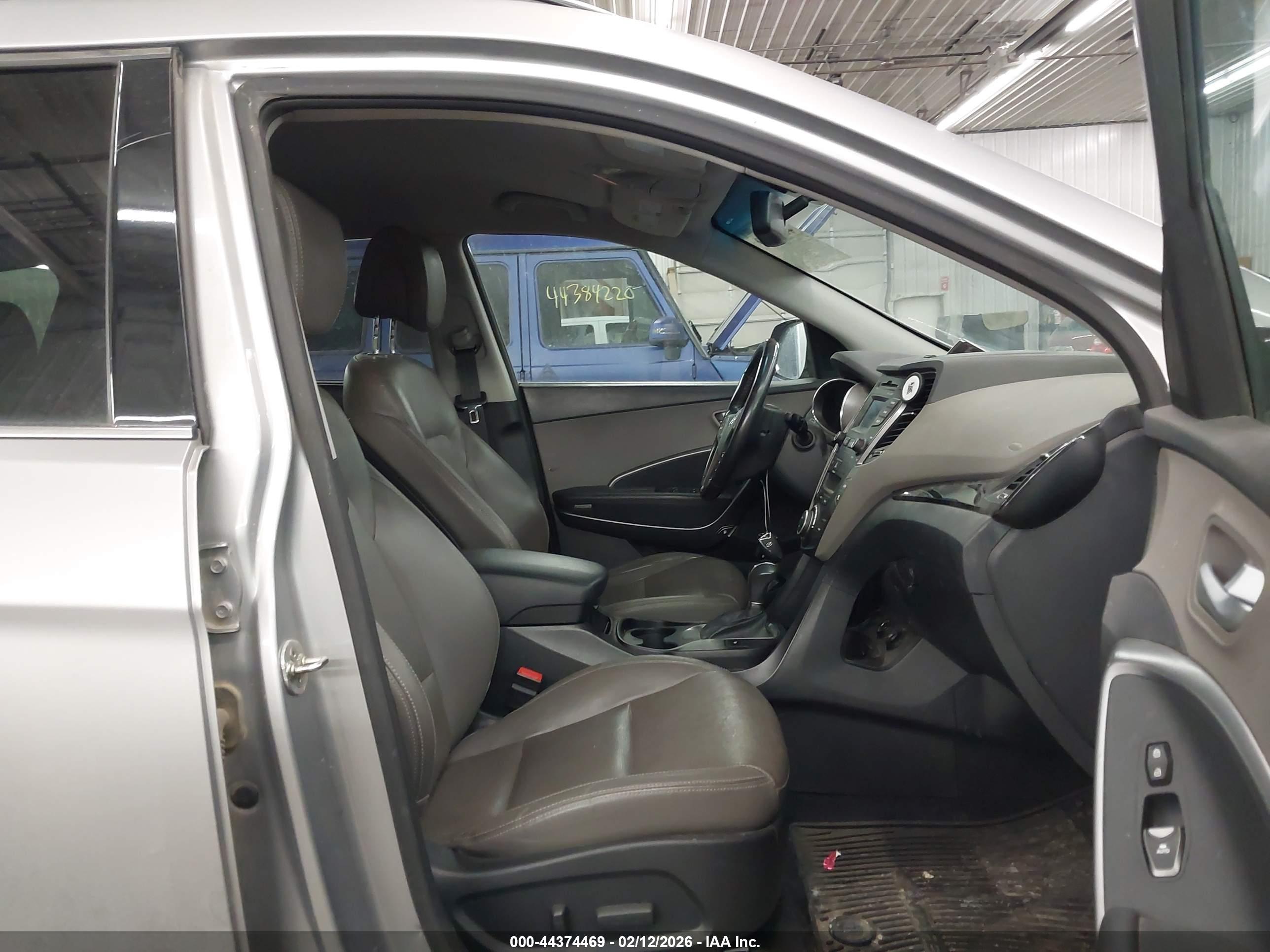 HYUNDAI SANTA image 5