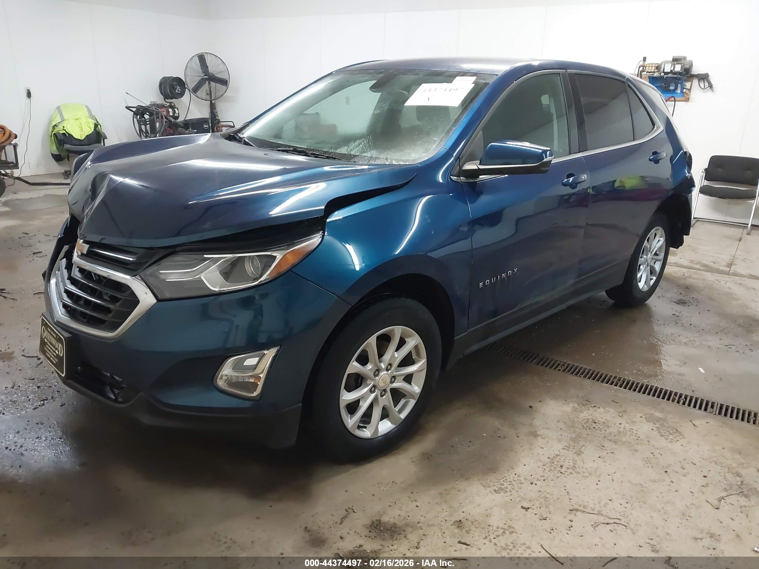 CHEVROLET EQUINOX image 2