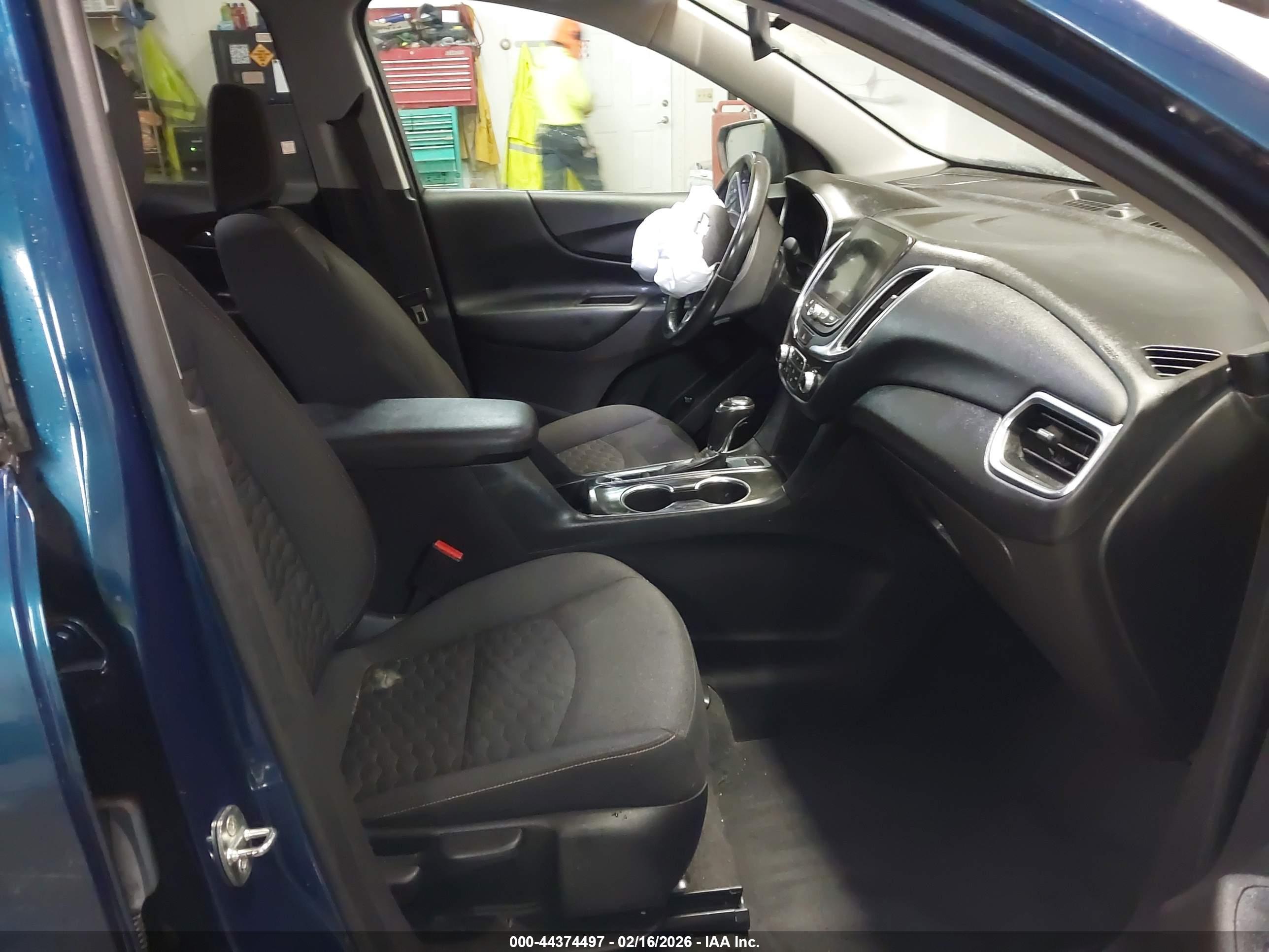 CHEVROLET EQUINOX image 5