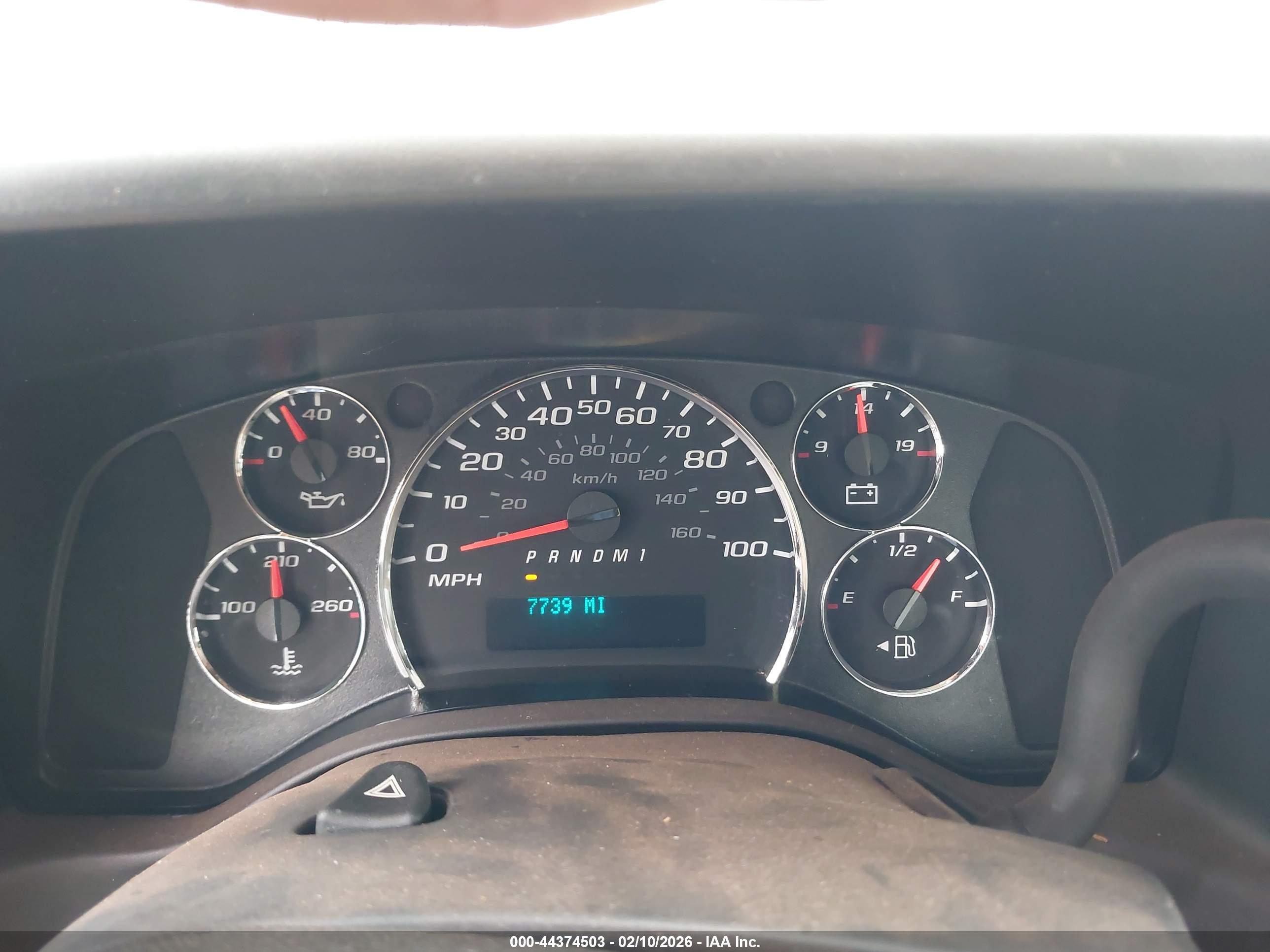 CHEVROLET EXPRESS image 6