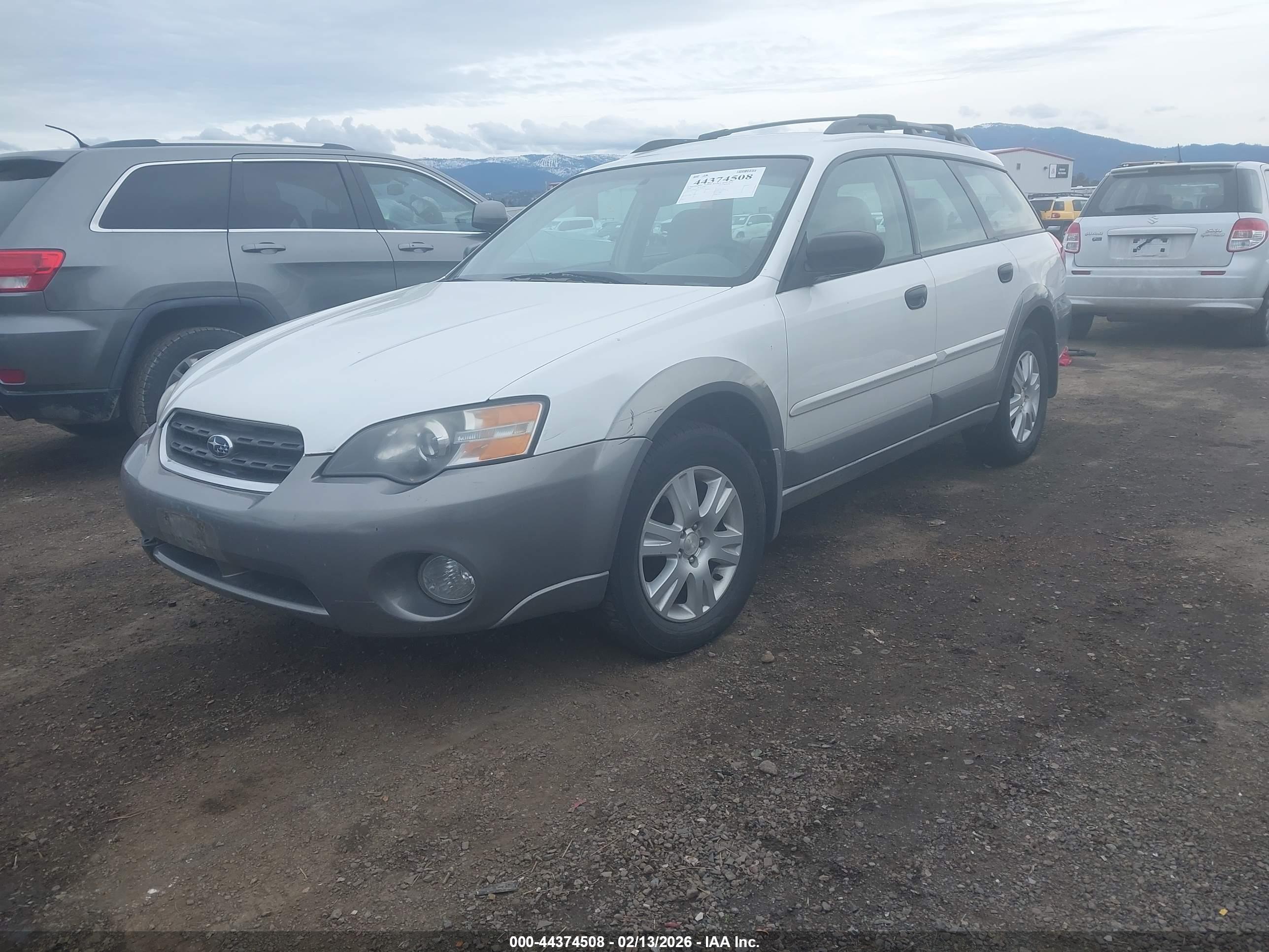 SUBARU OUTBACK image 2