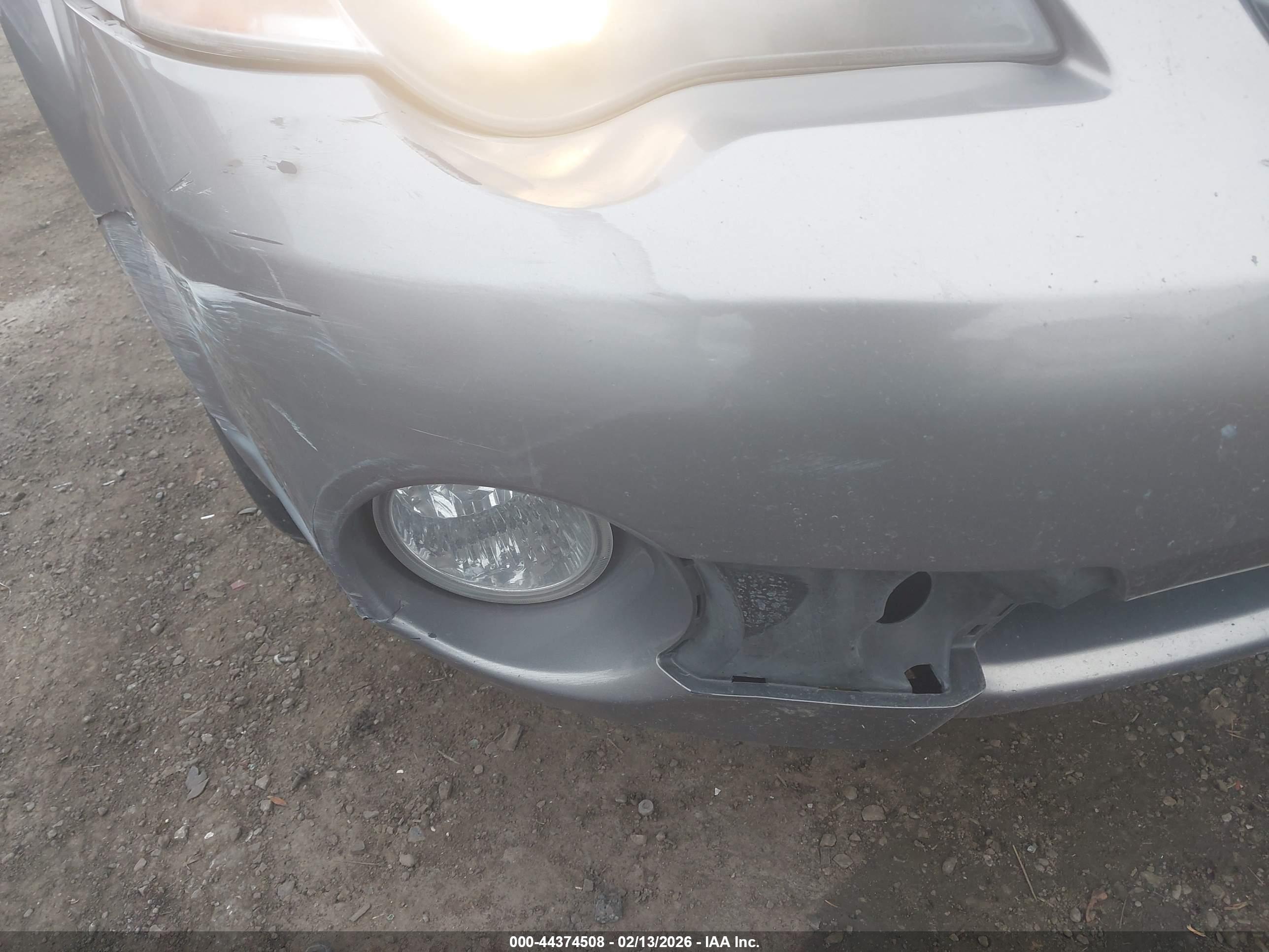 SUBARU OUTBACK image 6