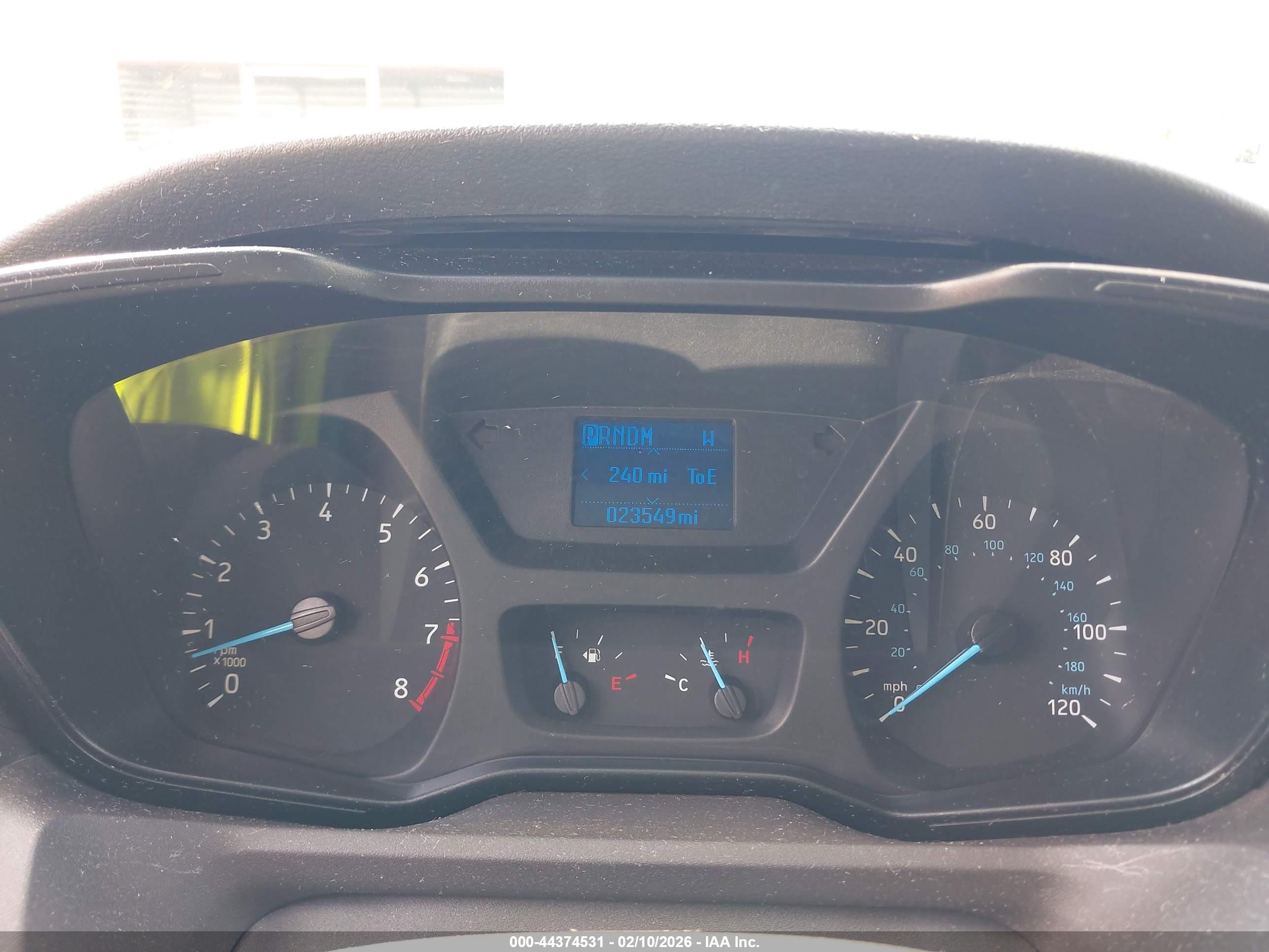 FORD TRANSIT-150 image 7