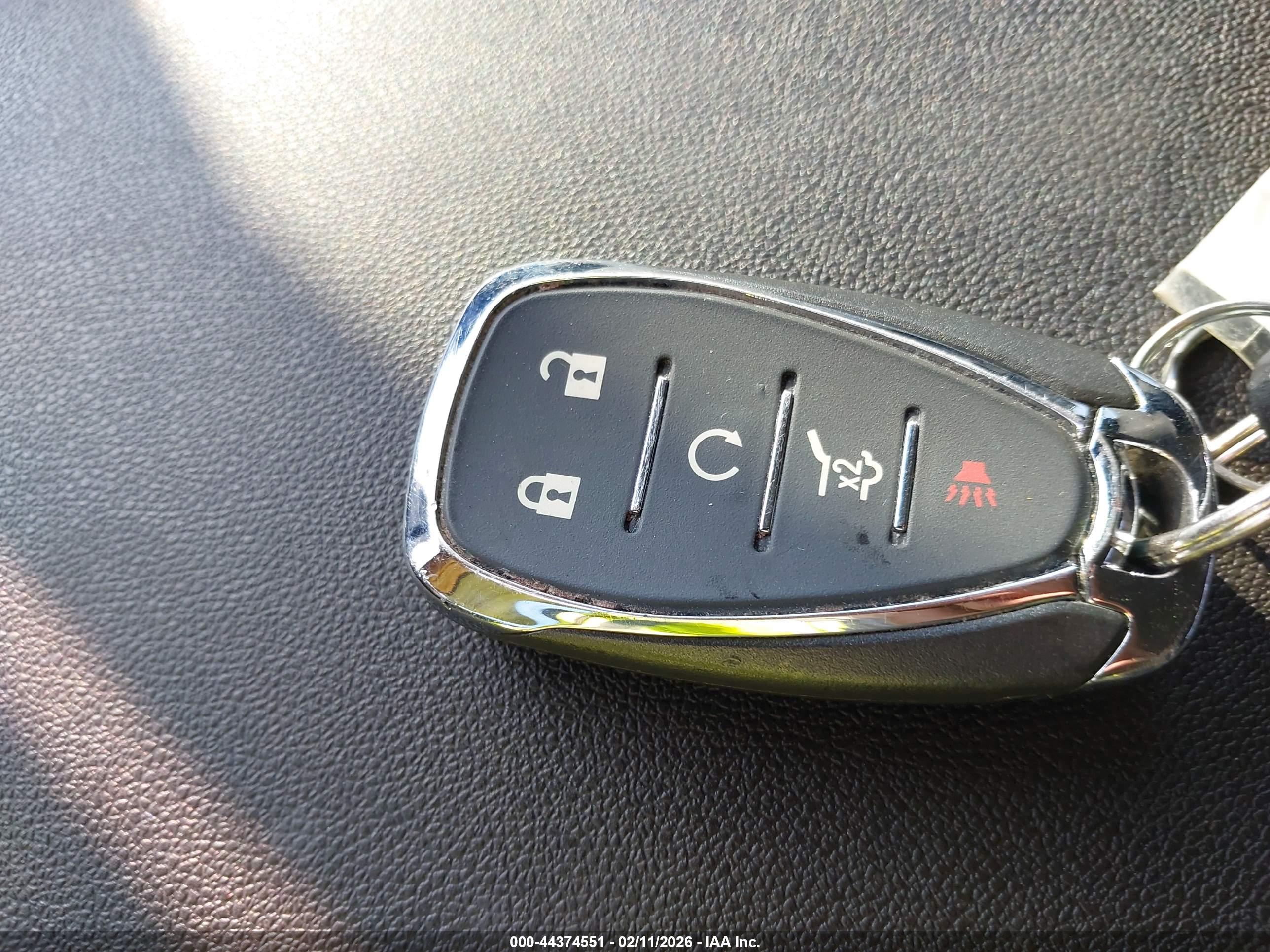 CHEVROLET EQUINOX image 11