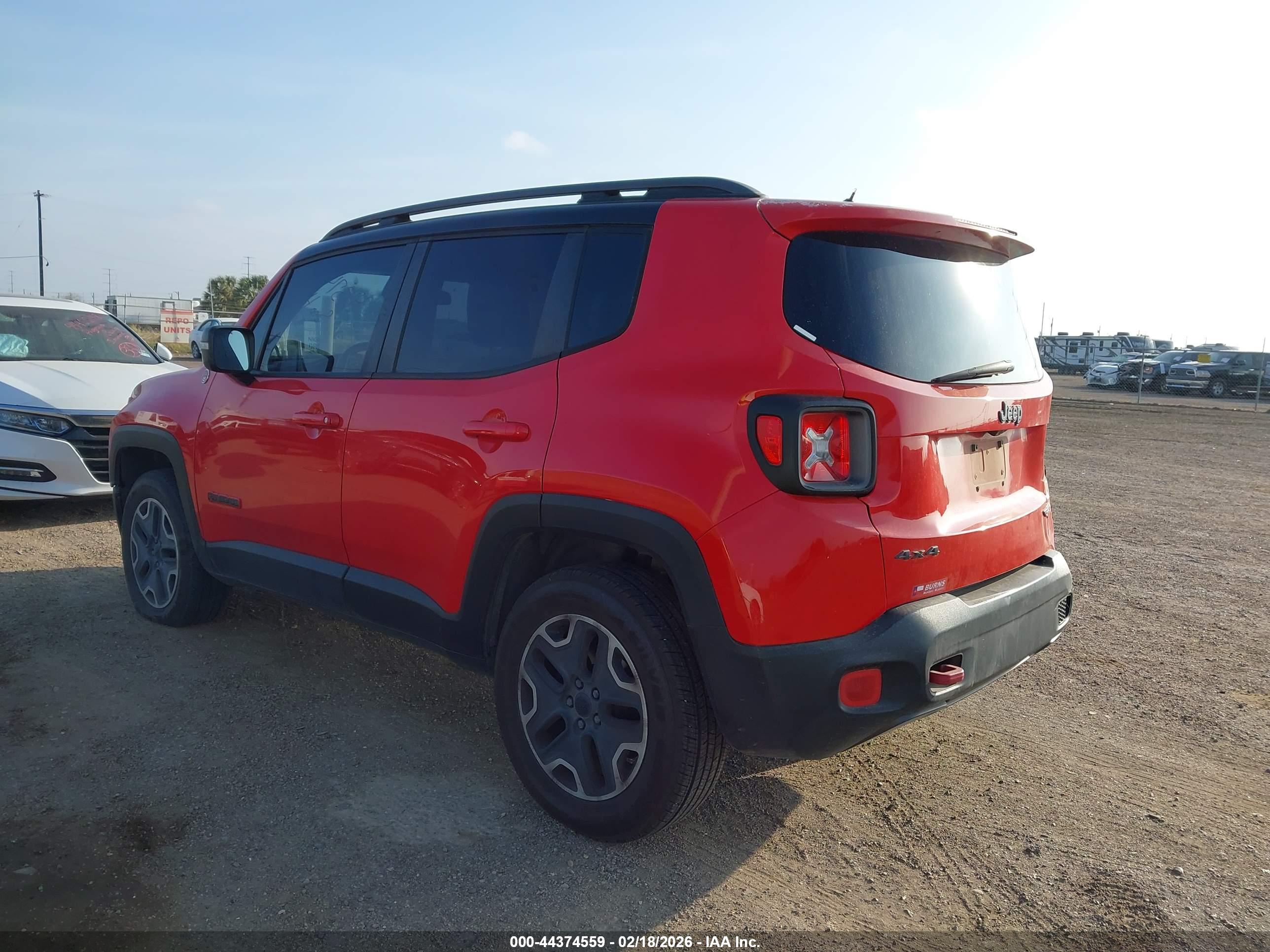 JEEP RENEGADE image 3