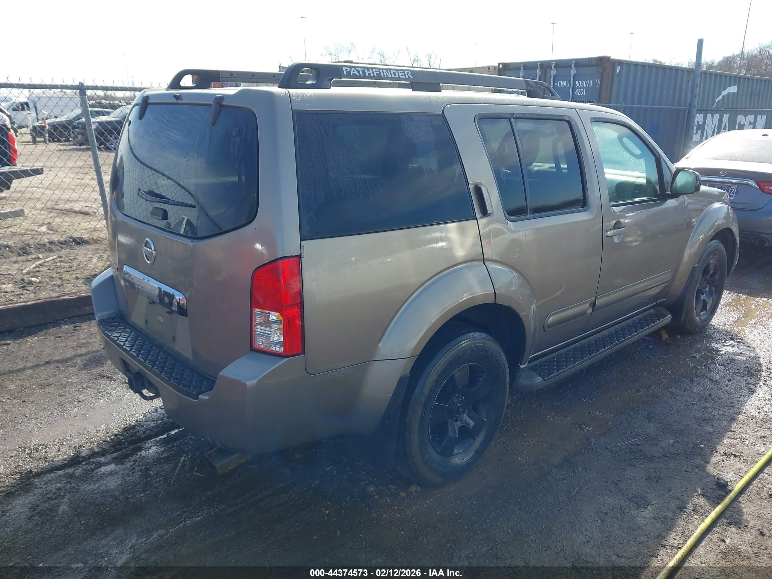 NISSAN PATHFINDER image 4