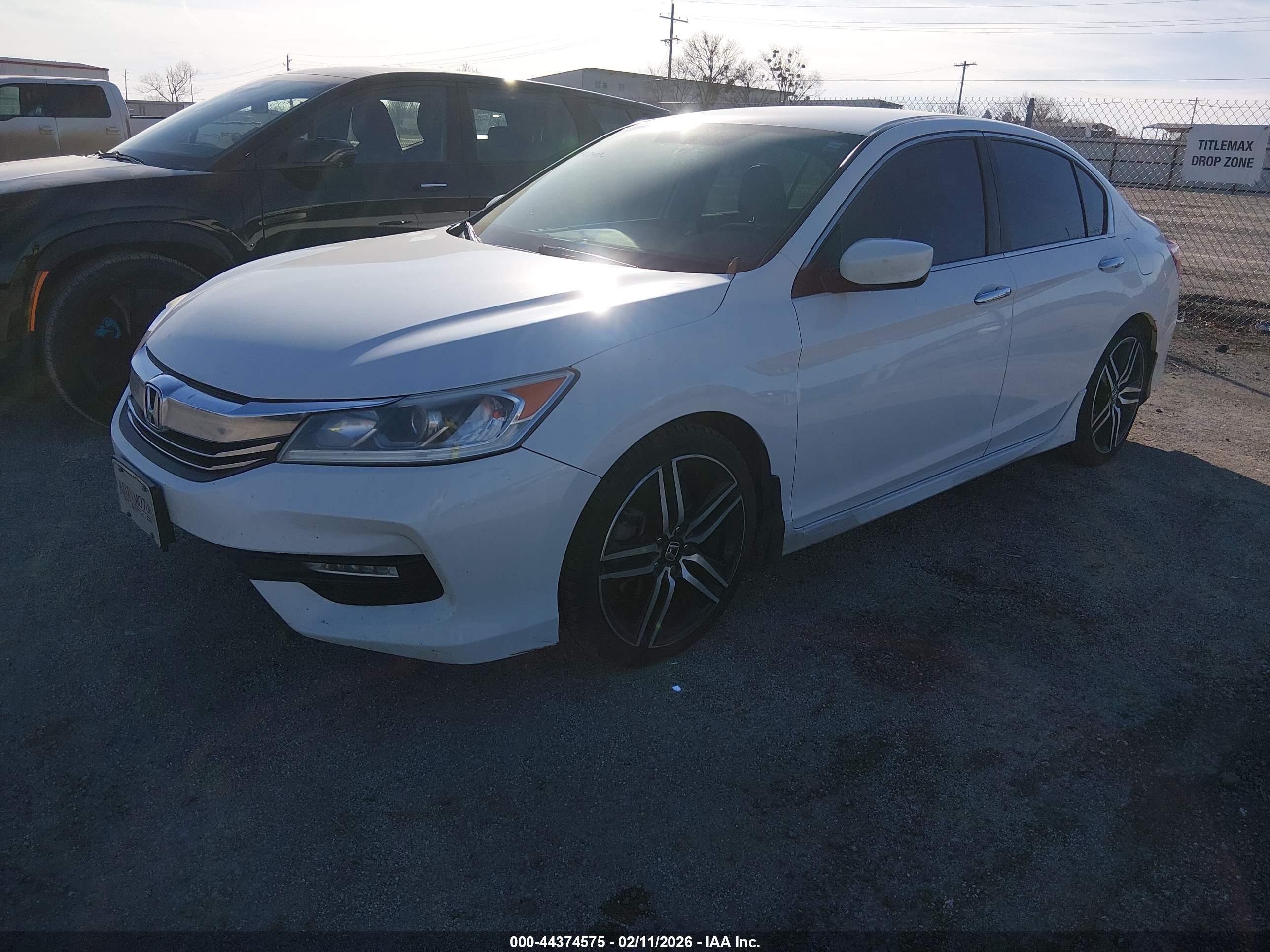 HONDA ACCORD image 2