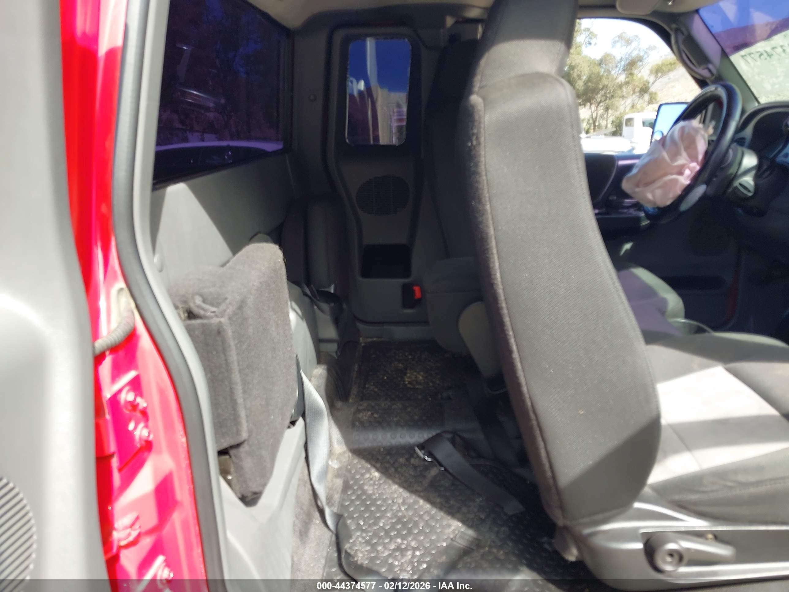 FORD RANGER image 8
