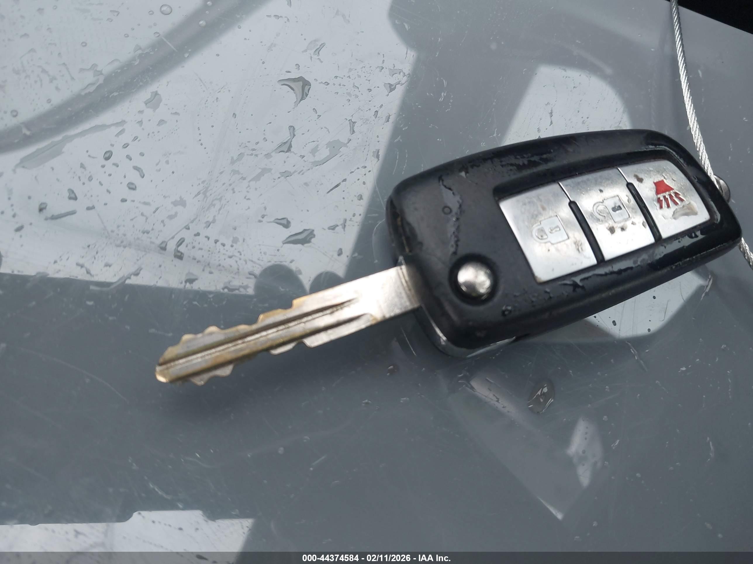 NISSAN ROGUE image 11