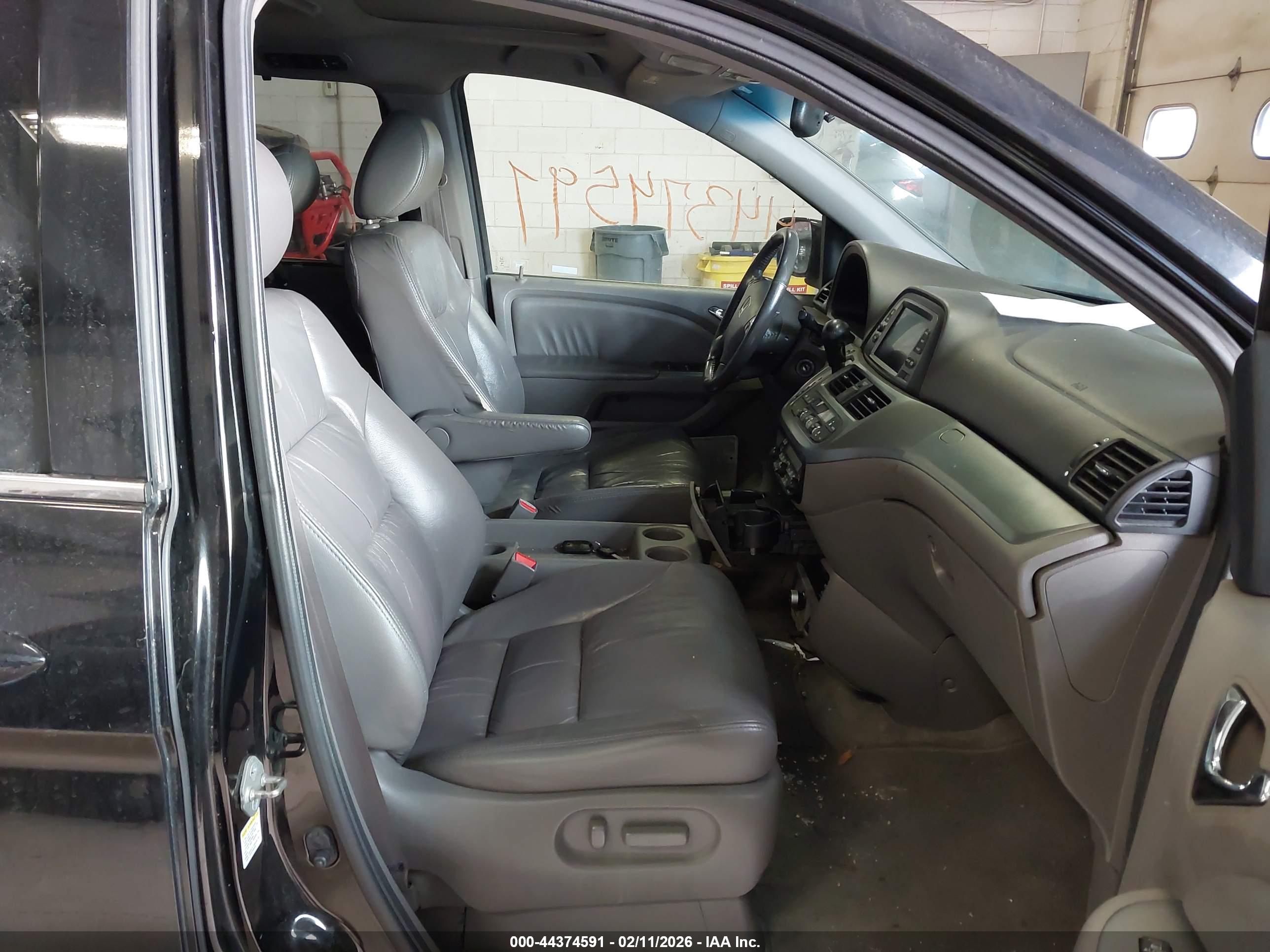 HONDA ODYSSEY image 5