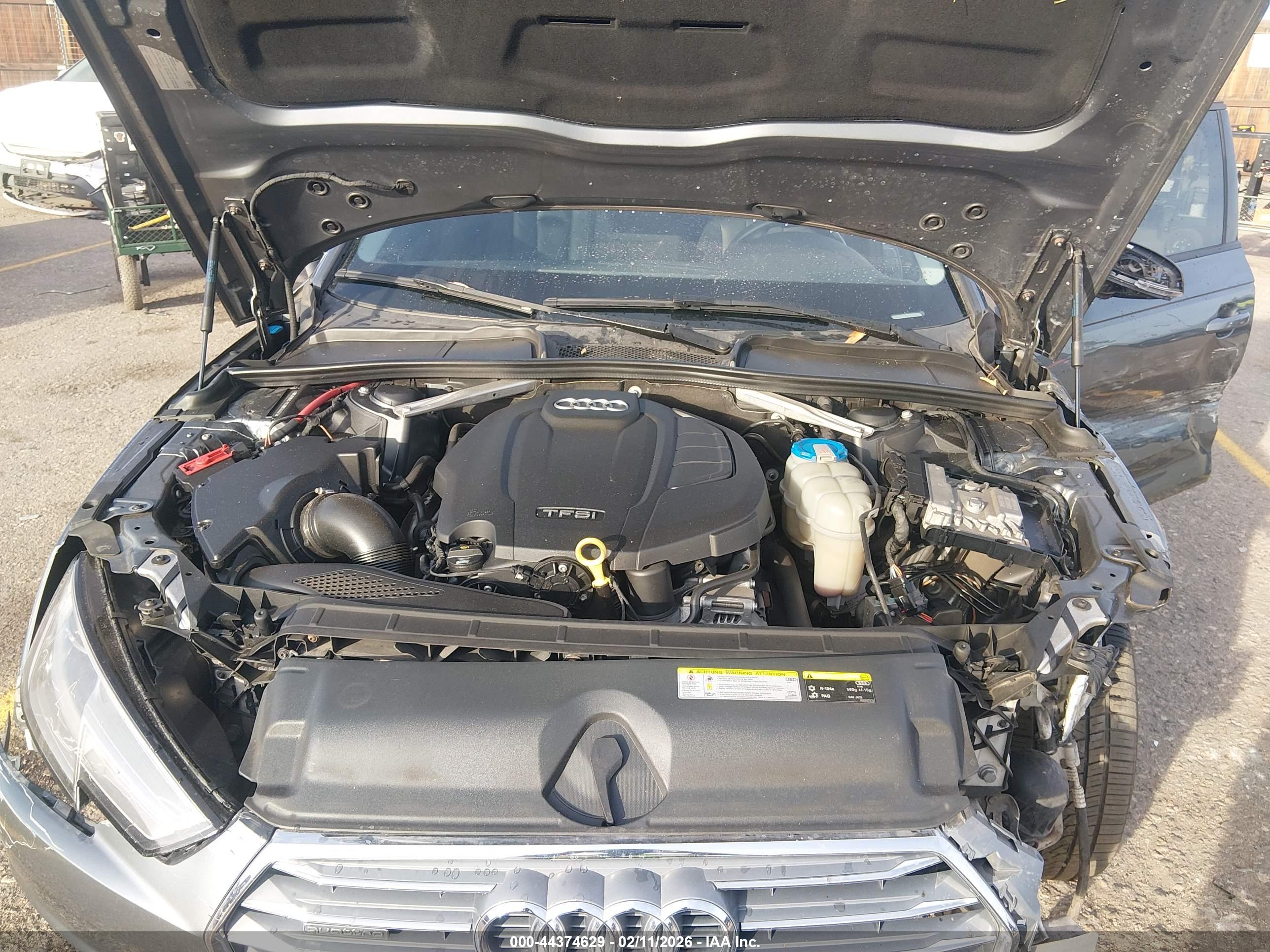 AUDI A4 image 10