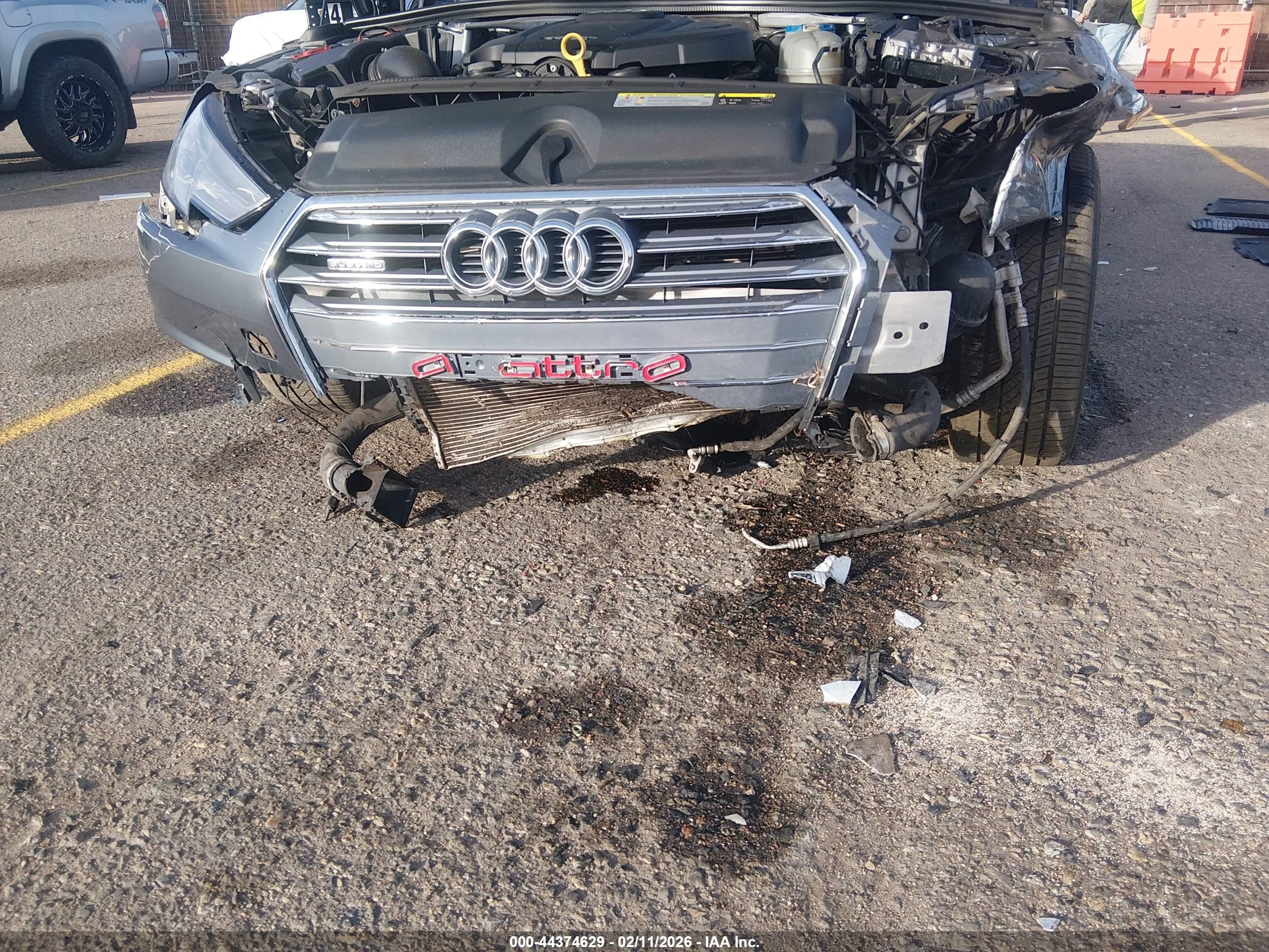 AUDI A4 image 6