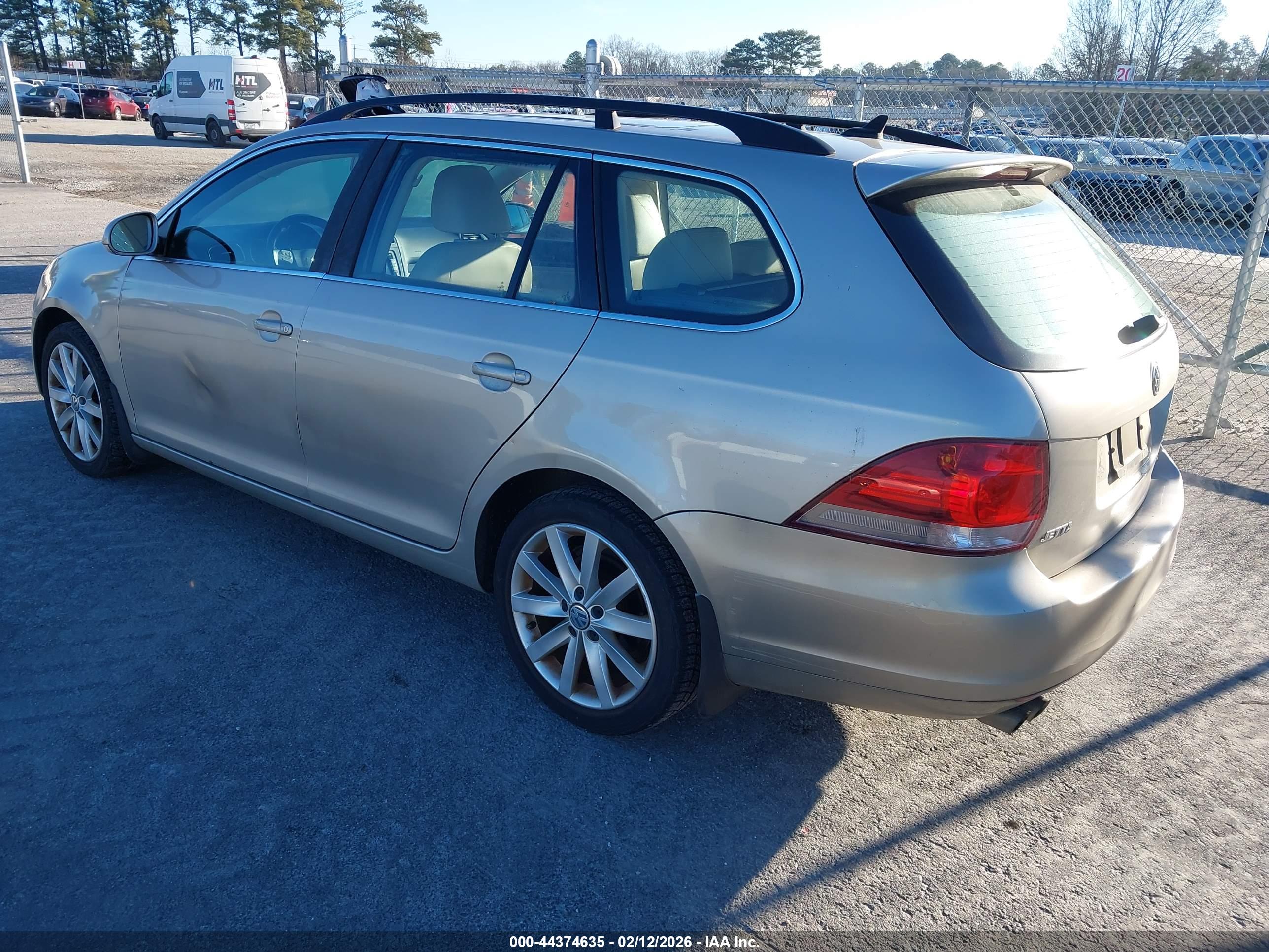 VOLKSWAGEN JETTA image 3